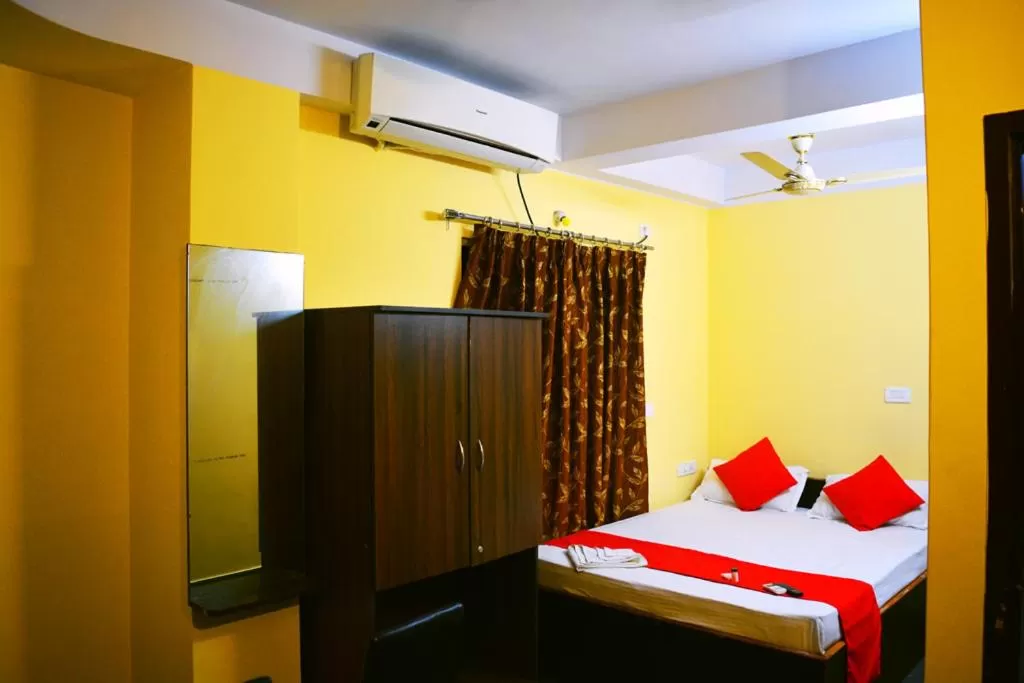 Bed in Skyline Lodge