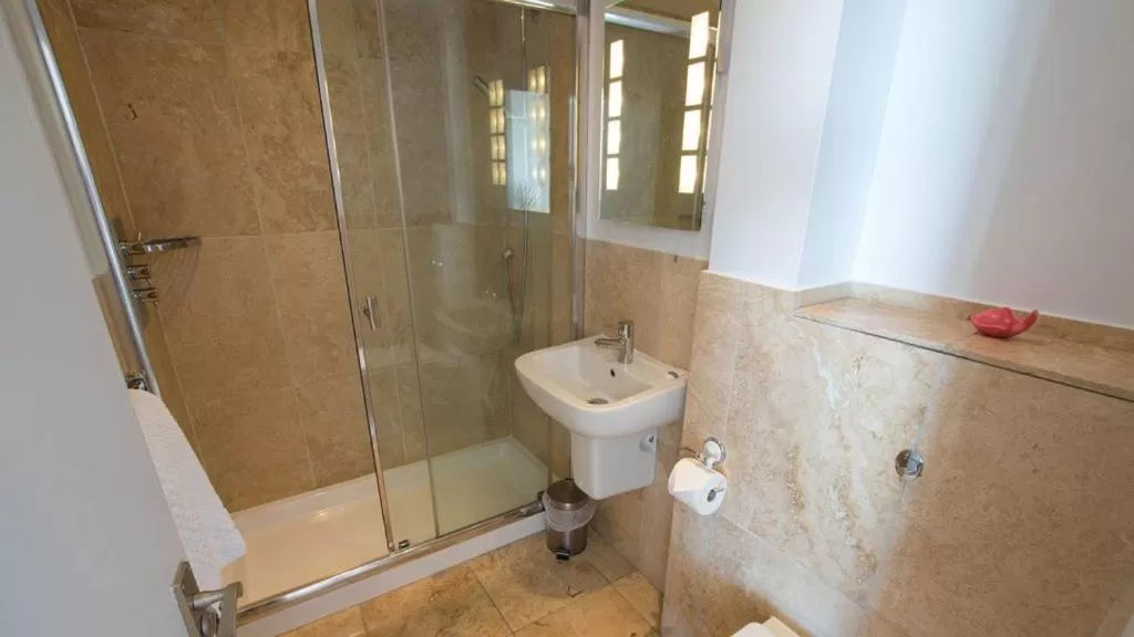 Shower in Chesil Beach Lodge Burton Bradstock Dorset DT64RJ