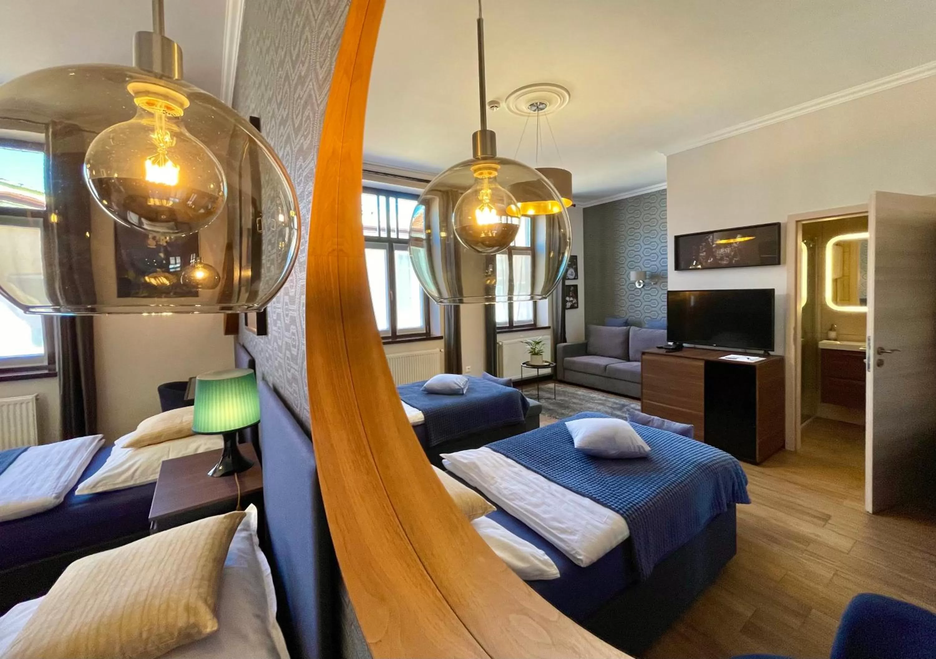 TV and multimedia in Chicago Vendégház