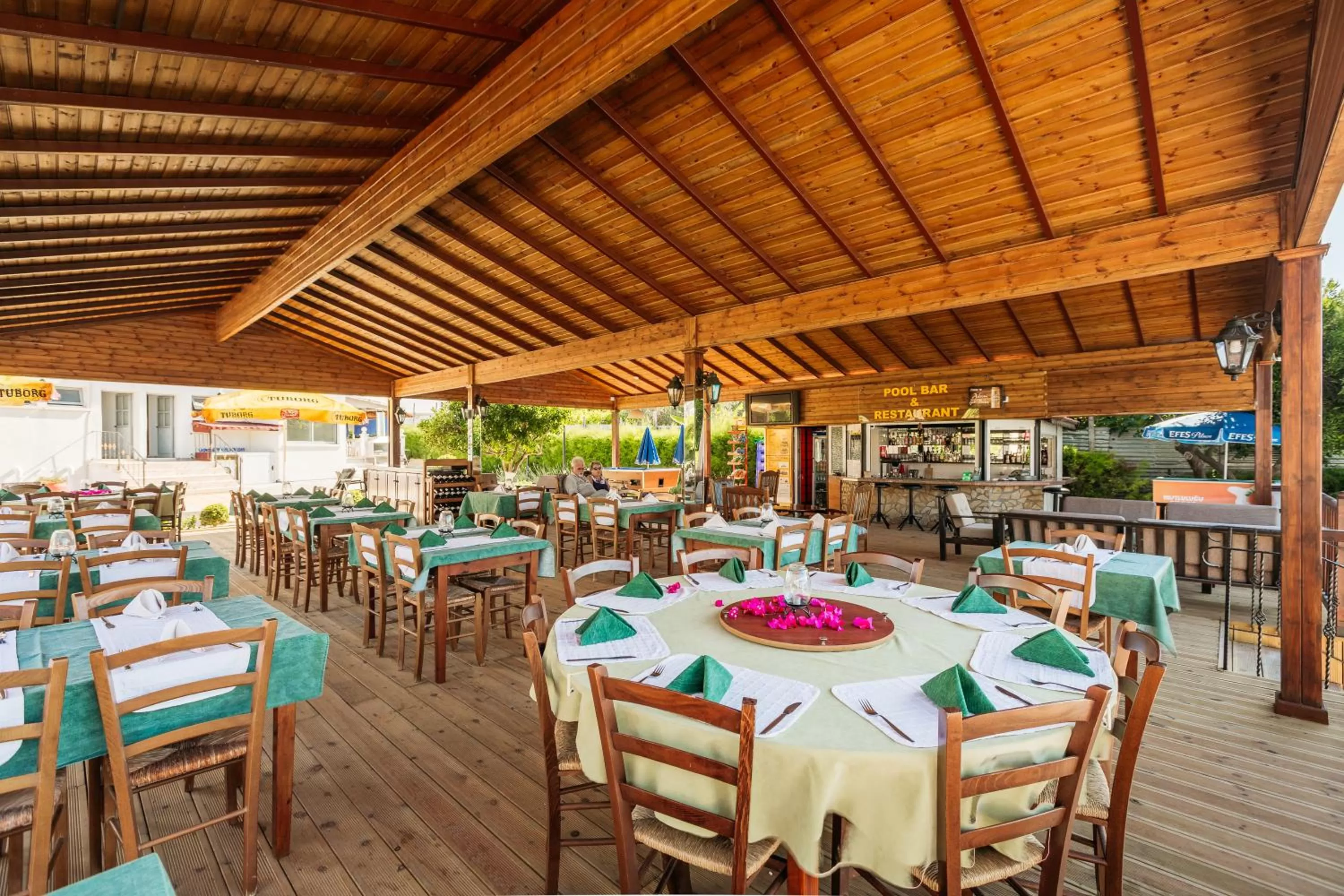 Restaurant/places to eat in Citrus Tree Gardens