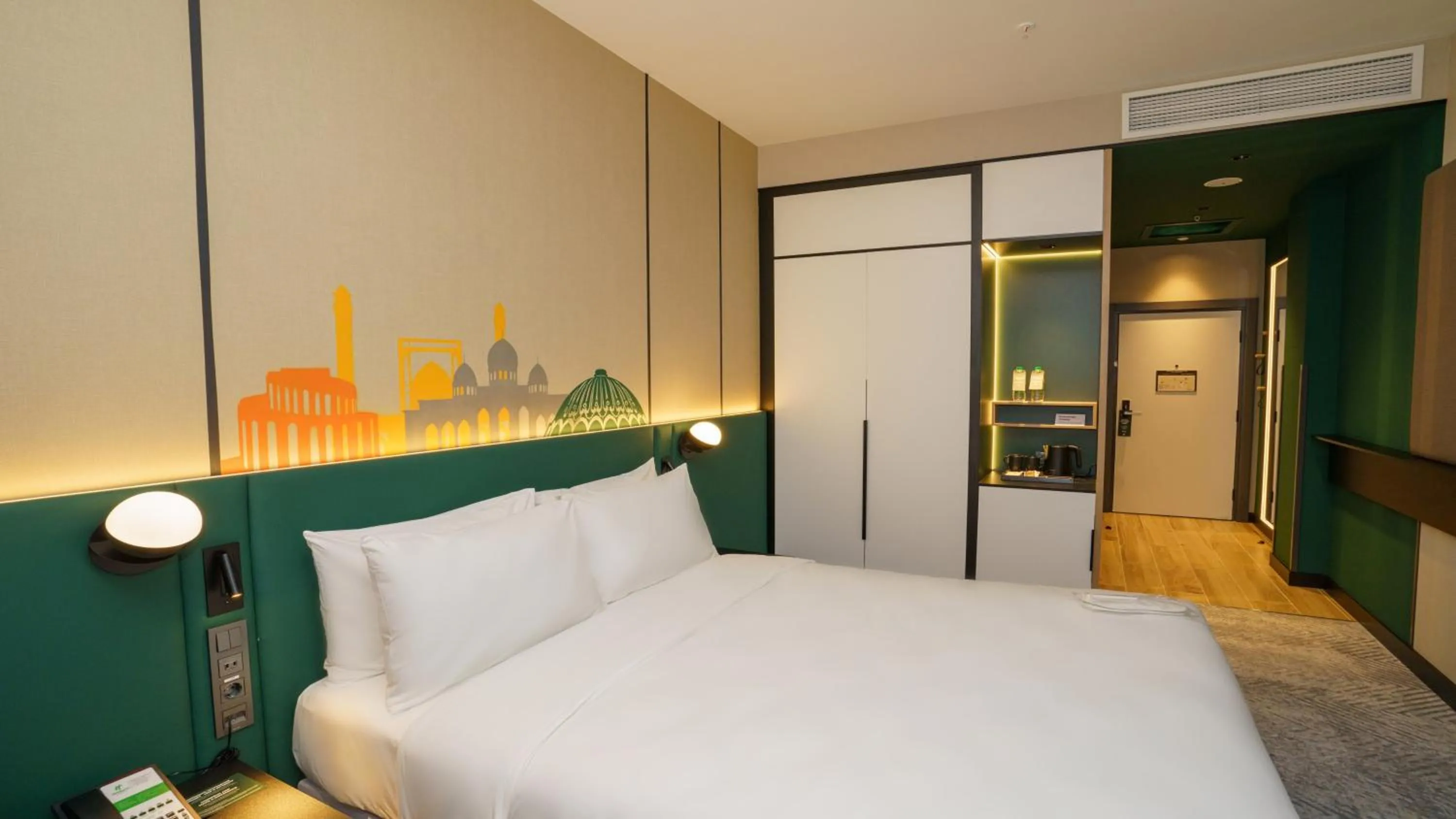 Photo of the whole room, Bed in Holiday Inn Tashkent City by IHG