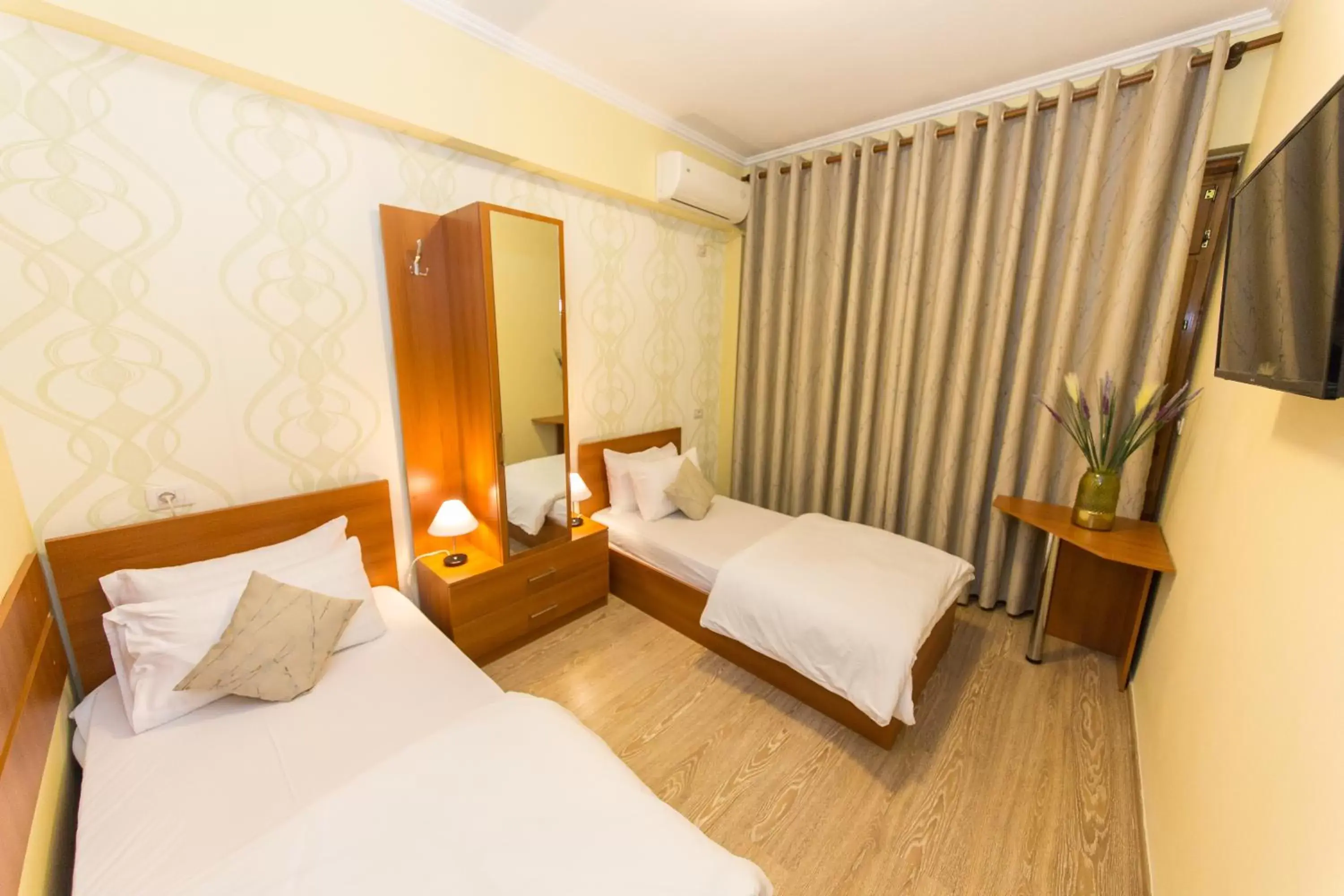 Standard Double or Twin Room with Balcony in Hotel Baron Standard Double or Twin Room with Balcony in Hotel Baron