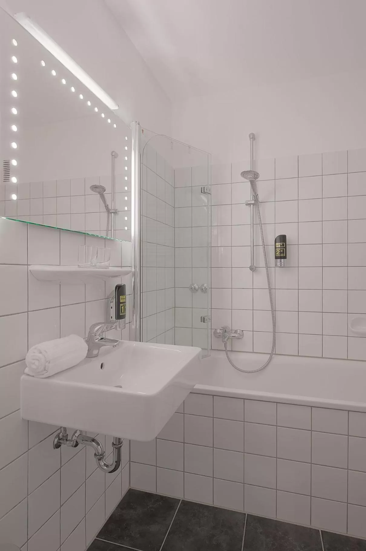 Bathroom in Beethoven Hotel Dreesen - furnished by BoConcept