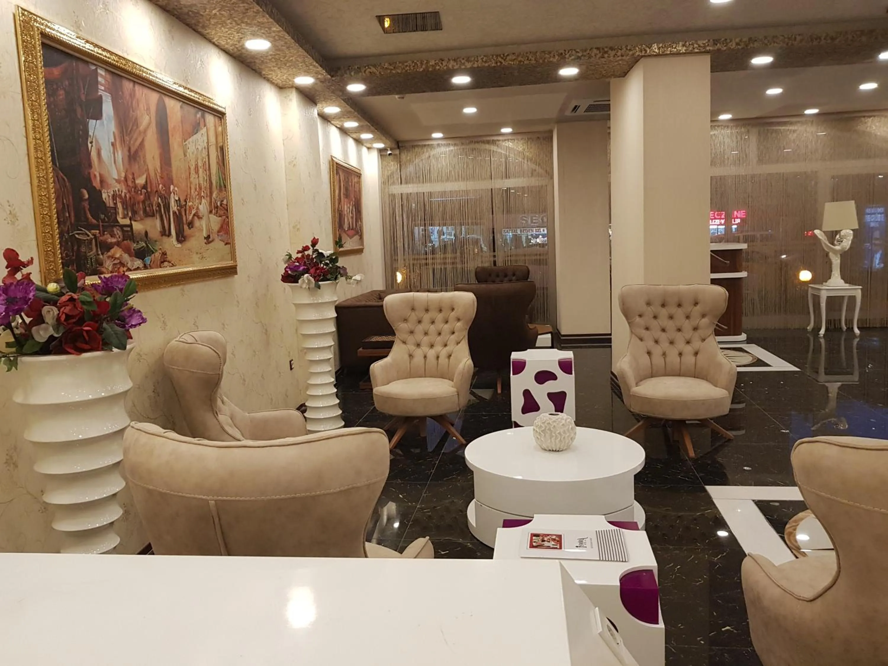 Lobby or reception in Ismira Hotel Ankara