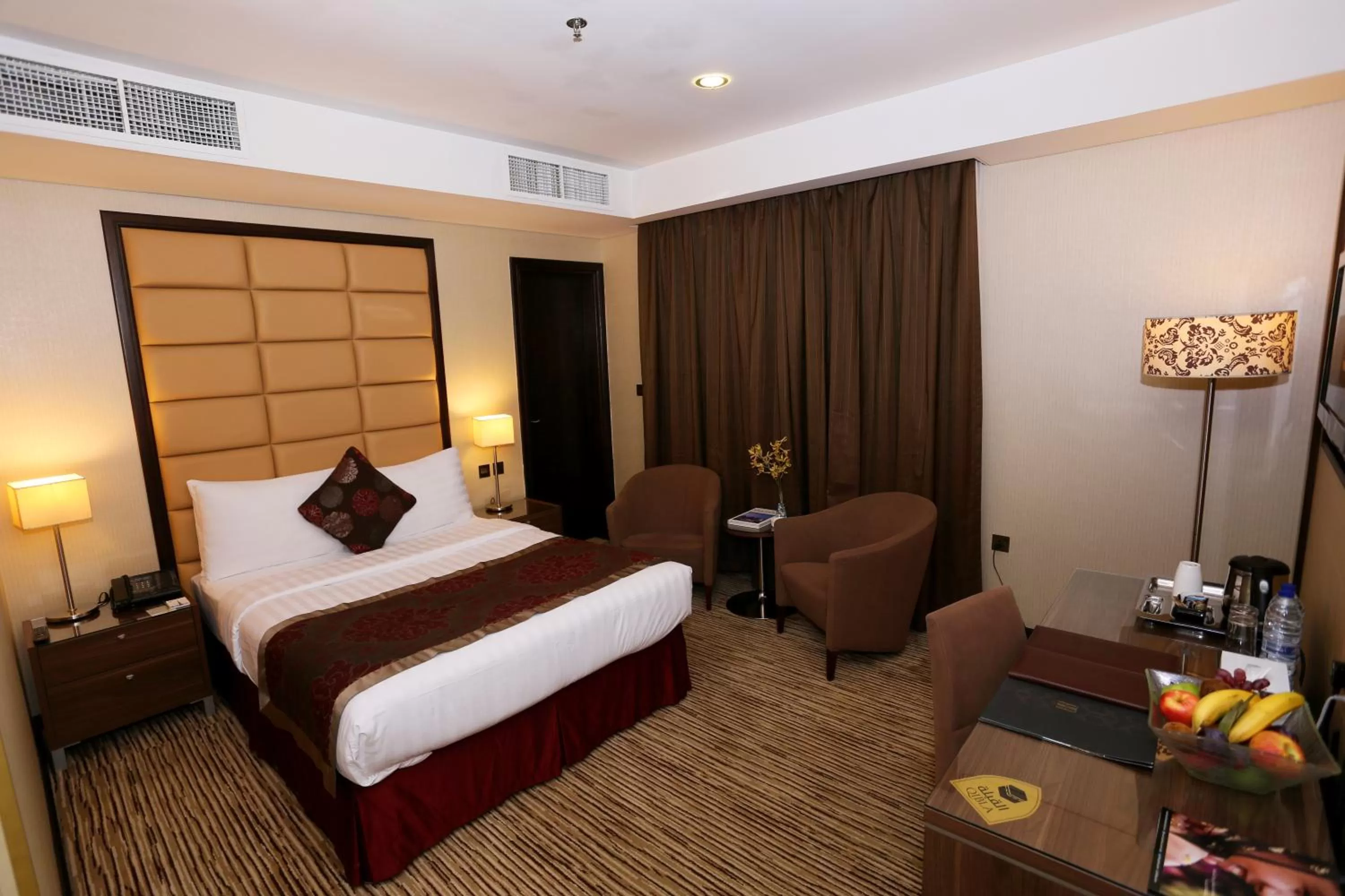 Deluxe Queen Room in Al Hamra Hotel