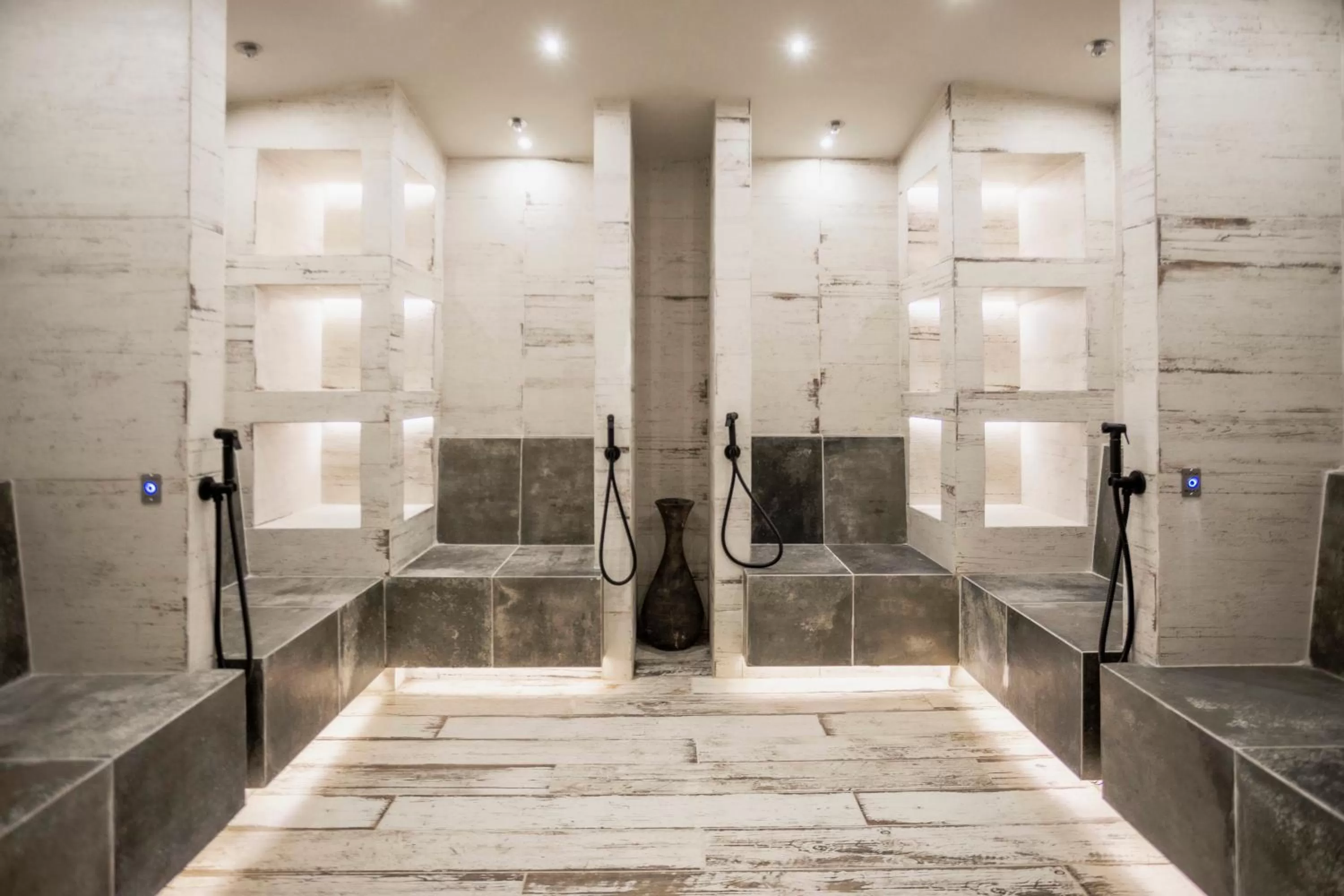 Steam room in Kashmir Wellness & SPA Hotel Adults Only