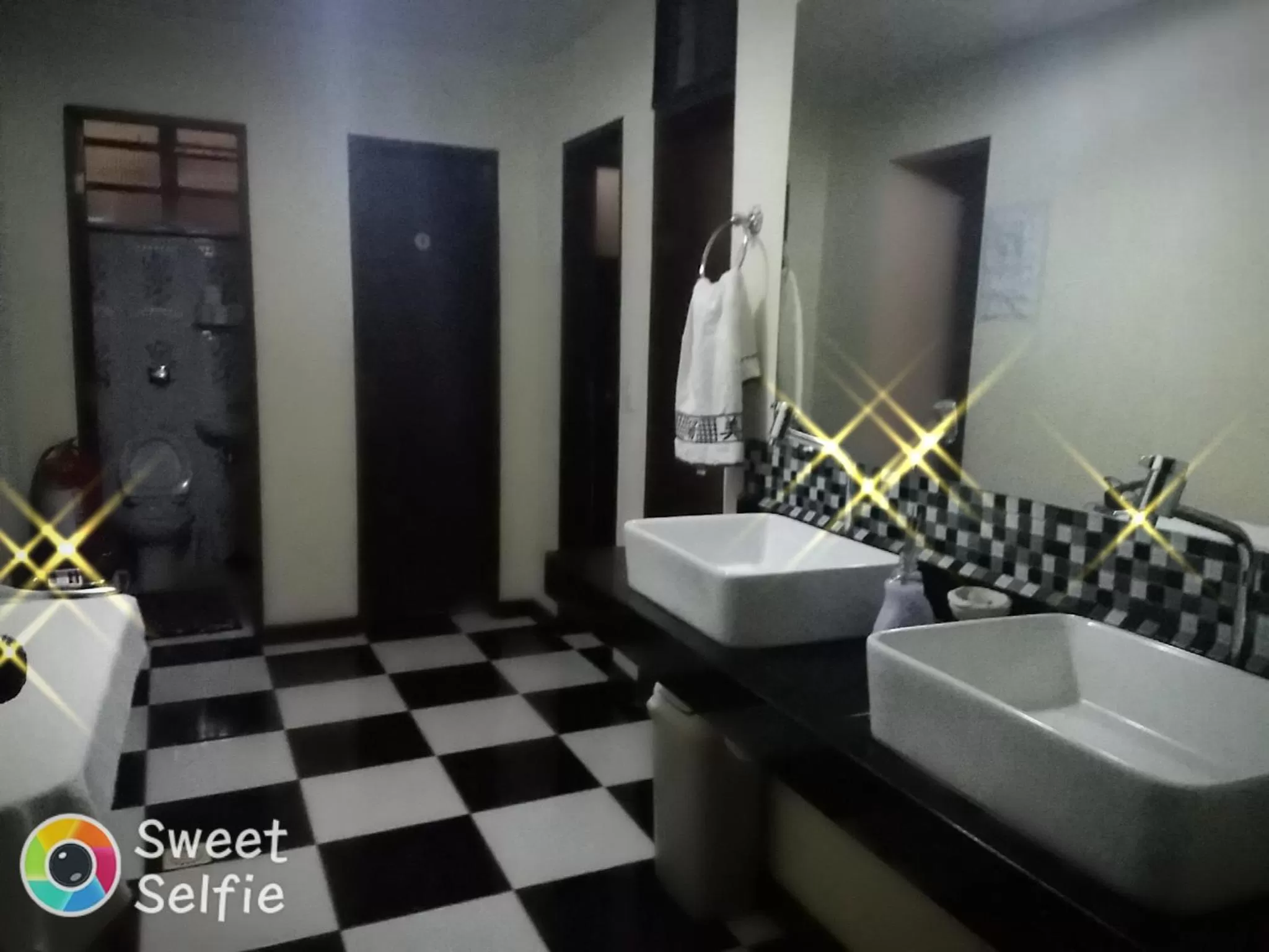 Bathroom in KzaZendf Cama e Cafe Asa Sul