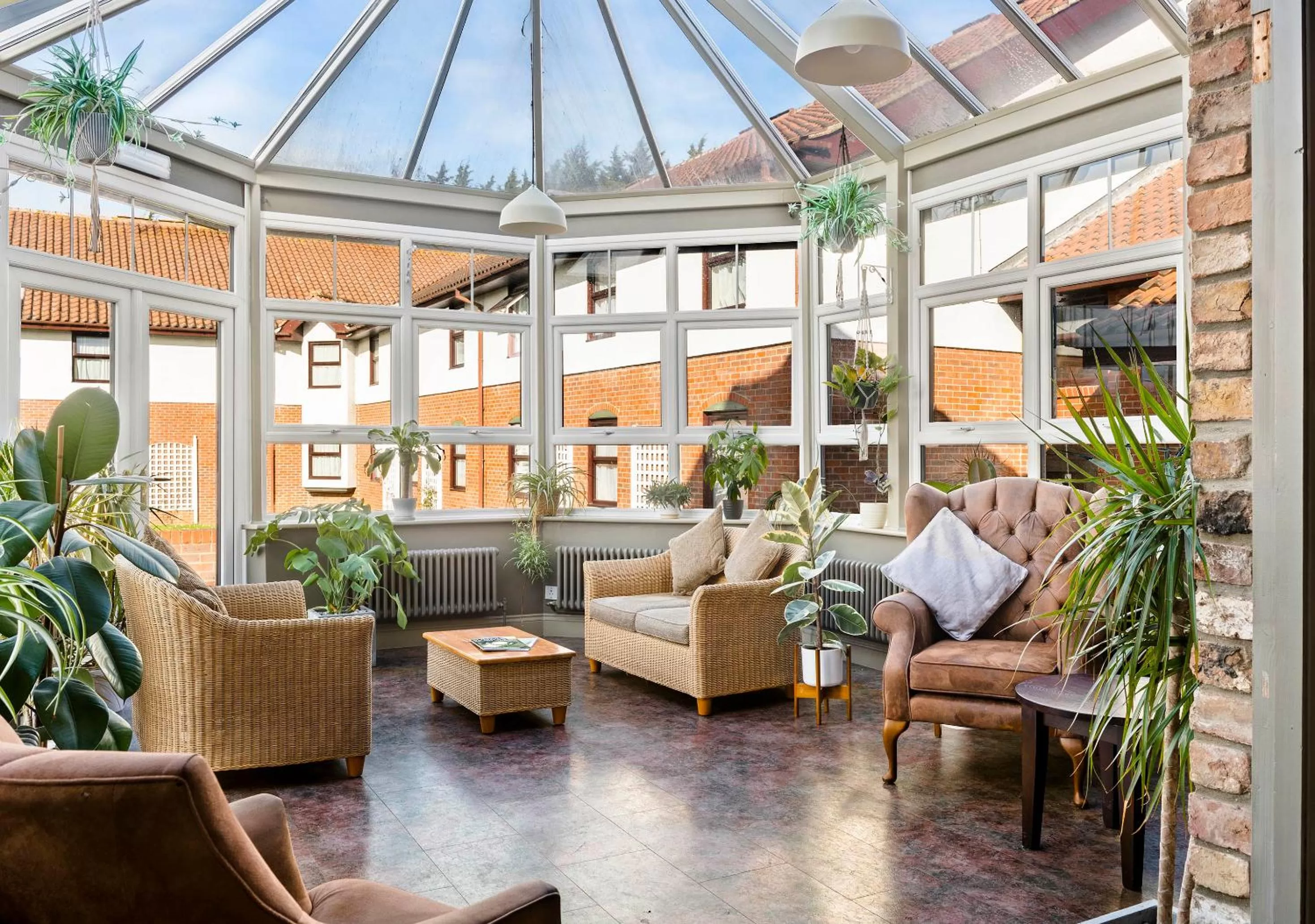 Lounge or bar in Dragonfly Hotel King's Lynn