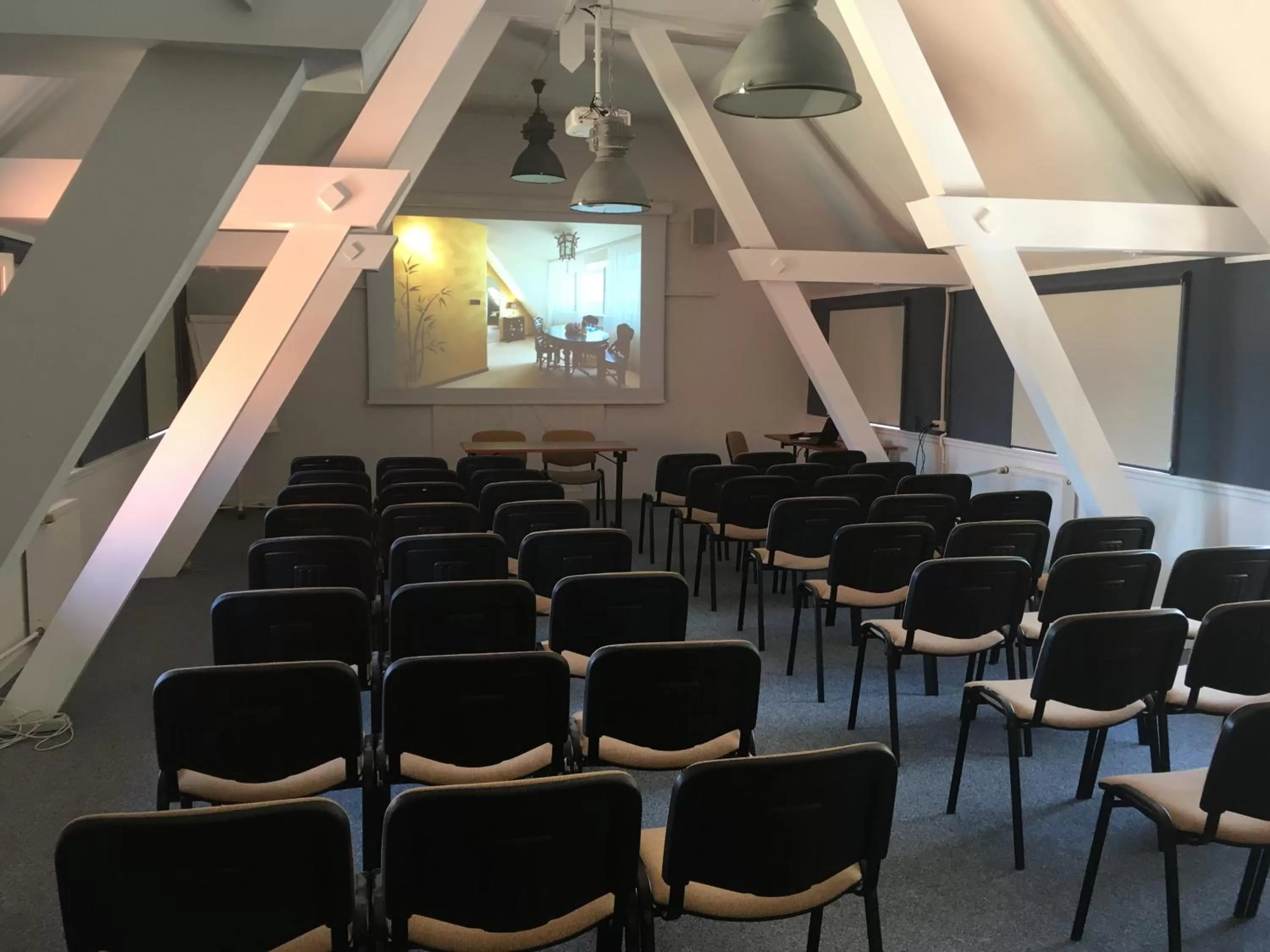 Meeting/conference room in Hotel Zhong Hua