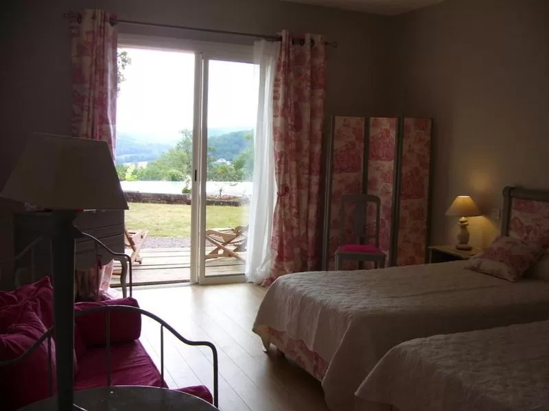 Bed in Chambre d'Hotes Le Ponsonnet