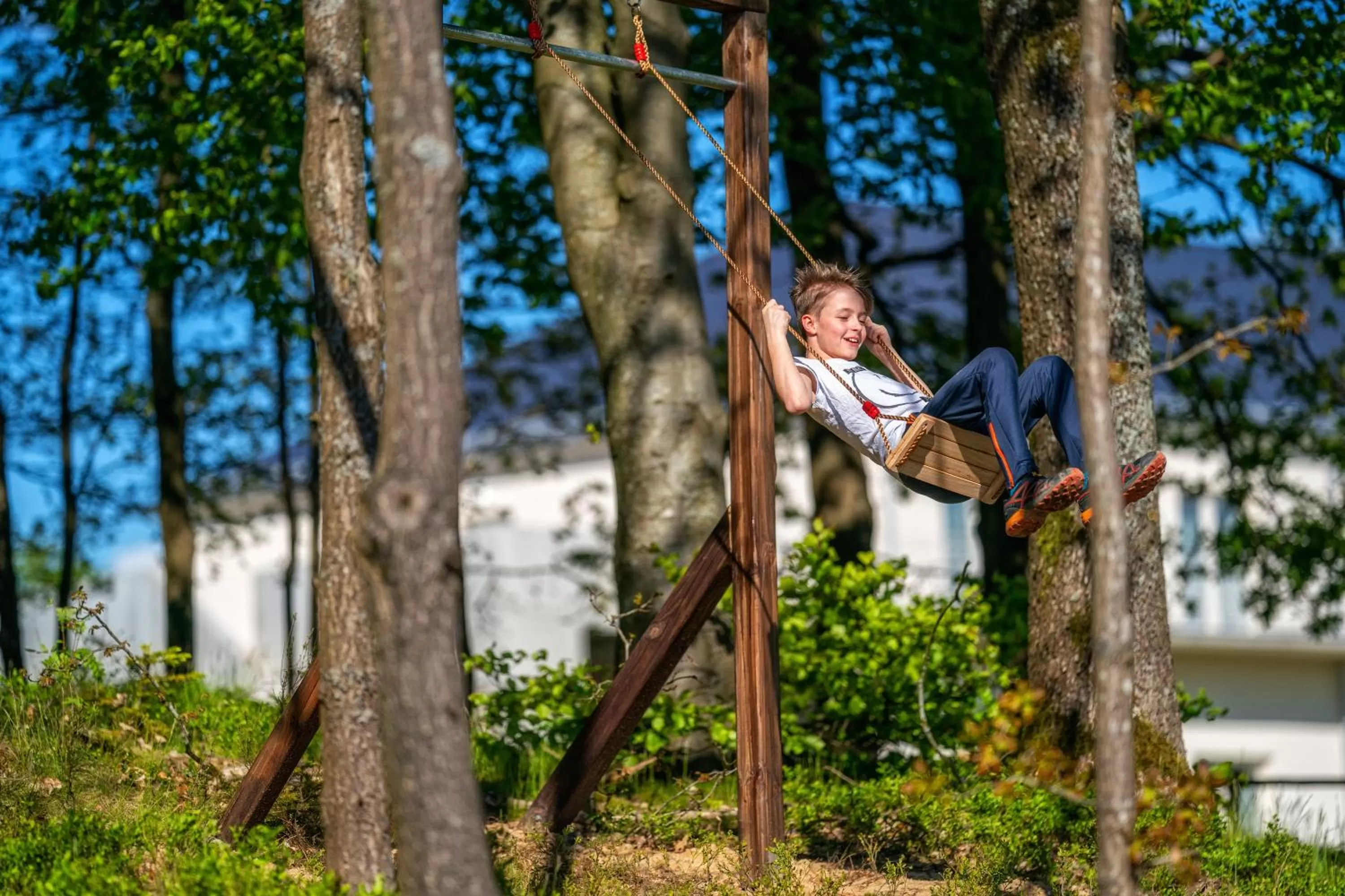 children in Hotel Kiston