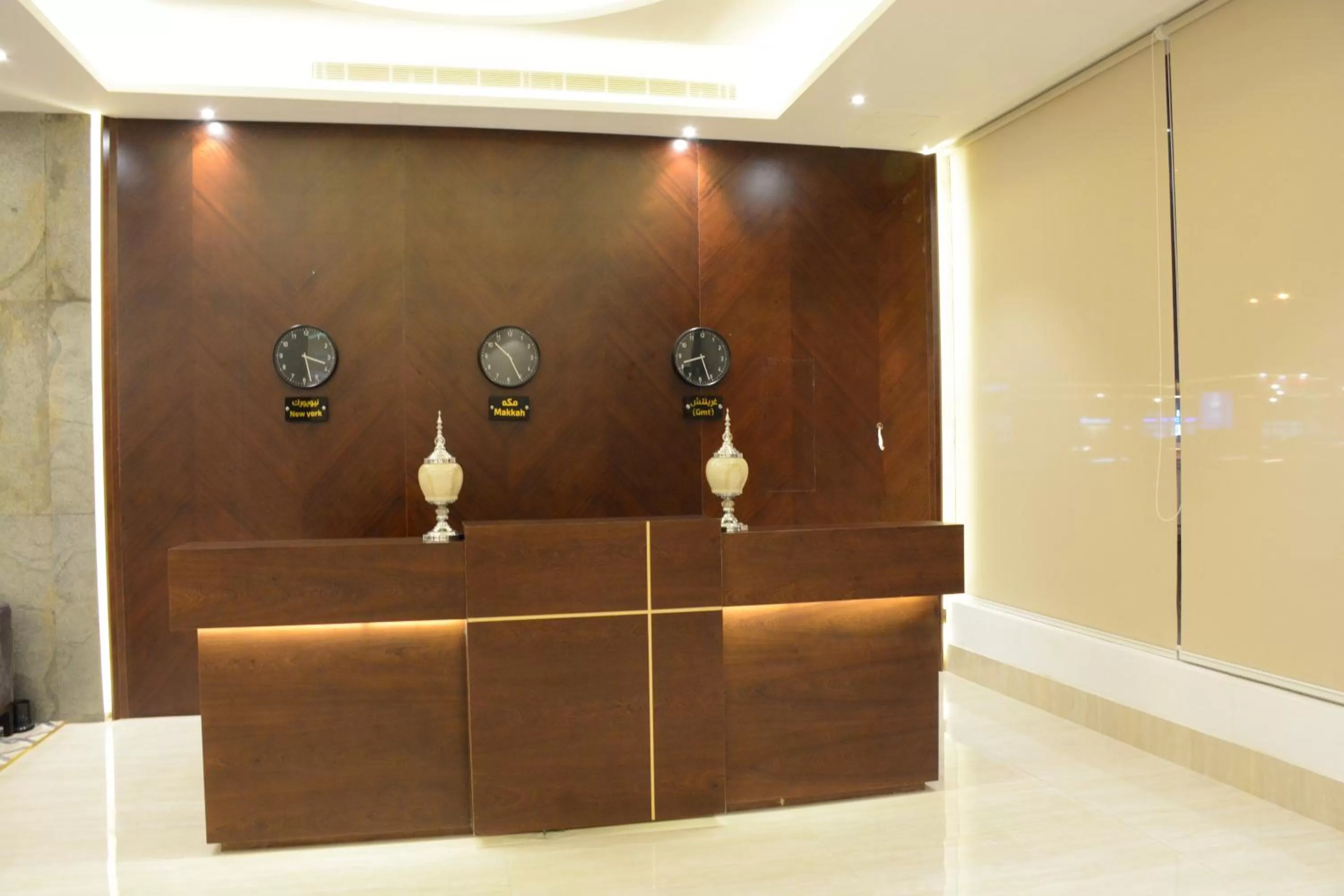 Staff, Lobby/Reception in E1 Hotel