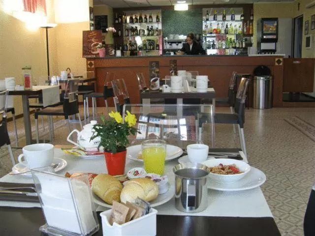 Restaurant/places to eat in Mio Hotel Firenze