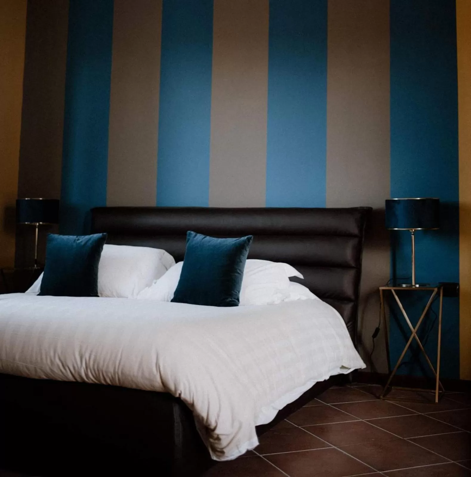 Bed in Panoramic Villa Garassino - country rooms and fine restaurant