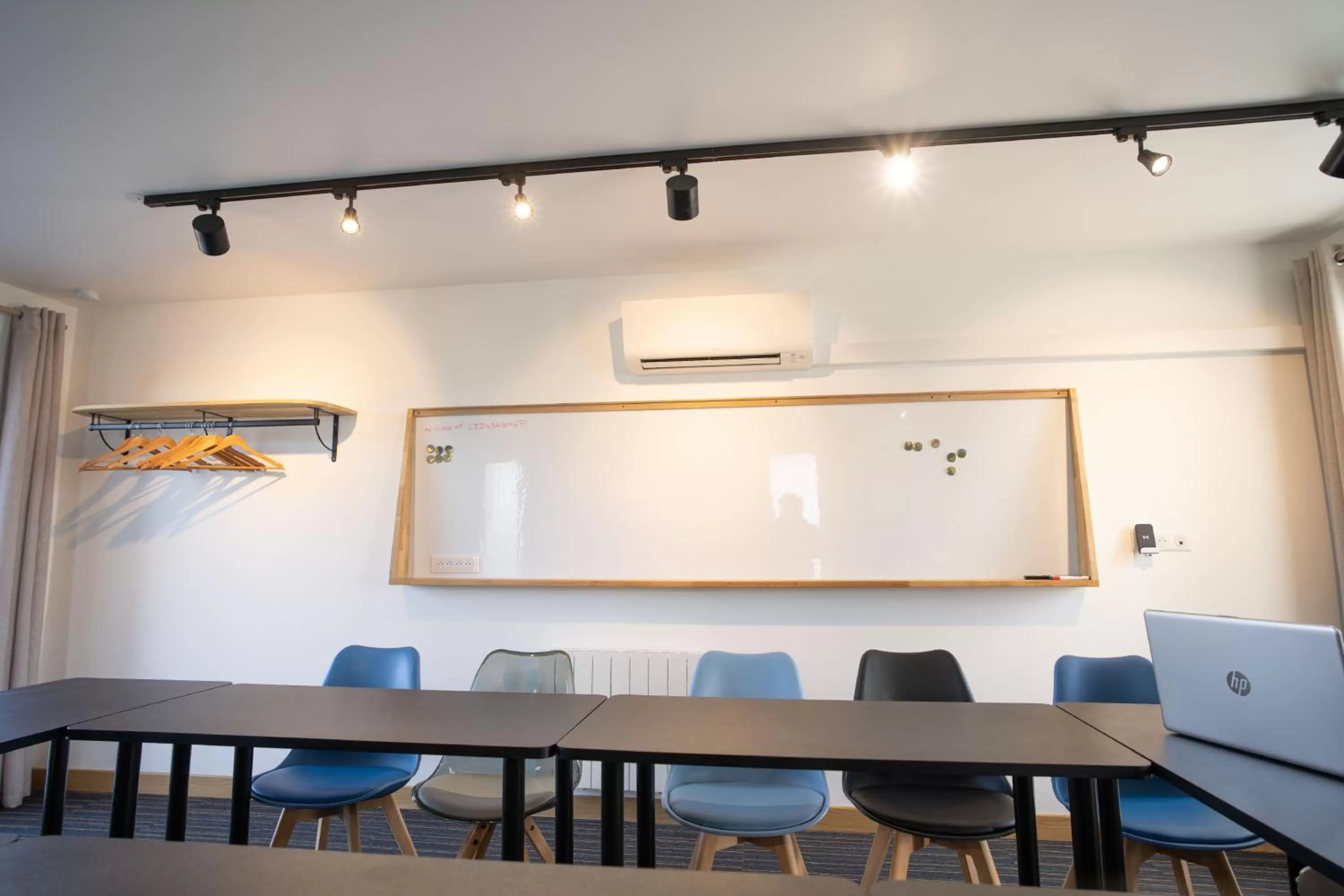 Meeting/conference room in Le jardin des 4 saisons