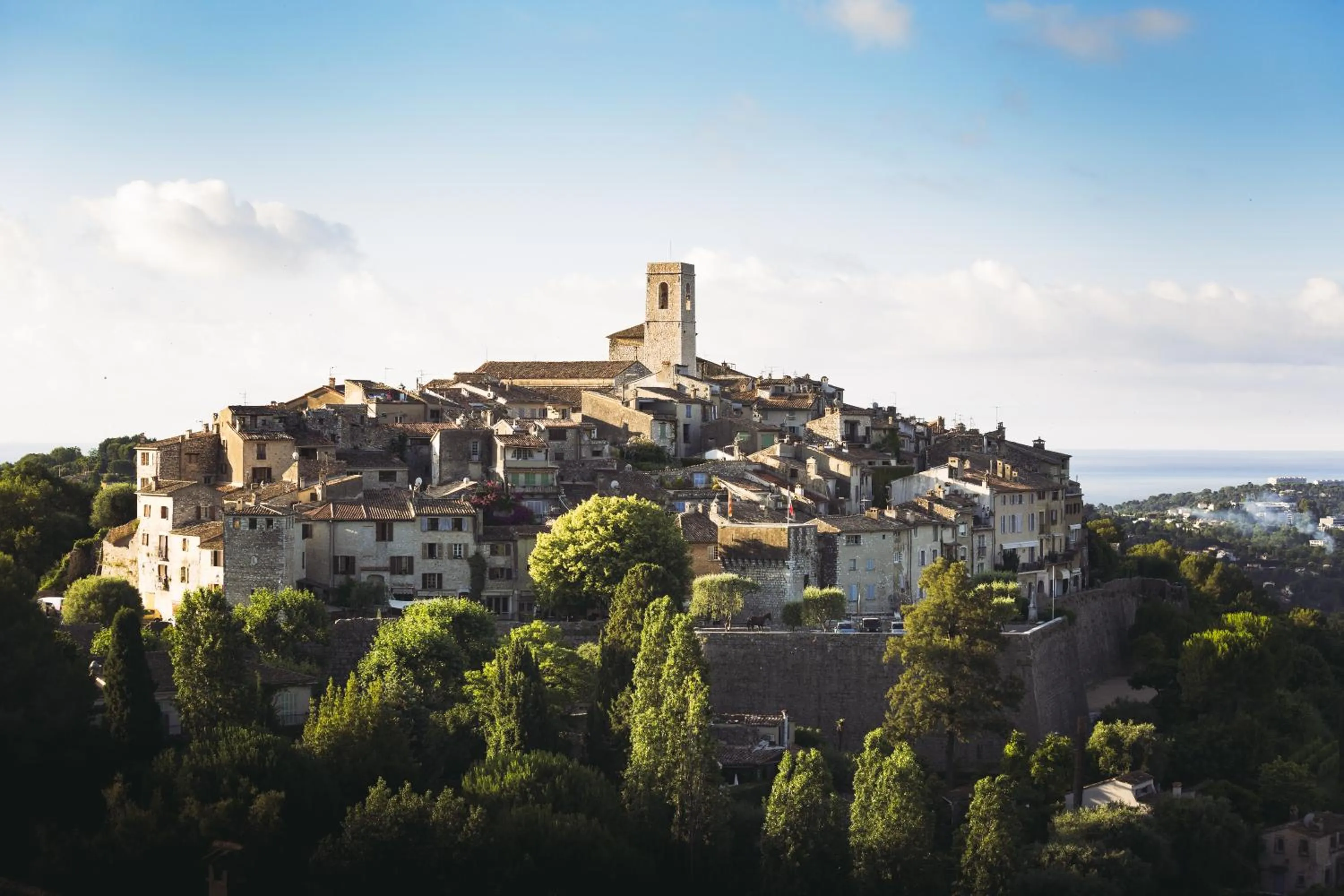Nearby landmark in Hotel Restaurant La Vague de Saint Paul