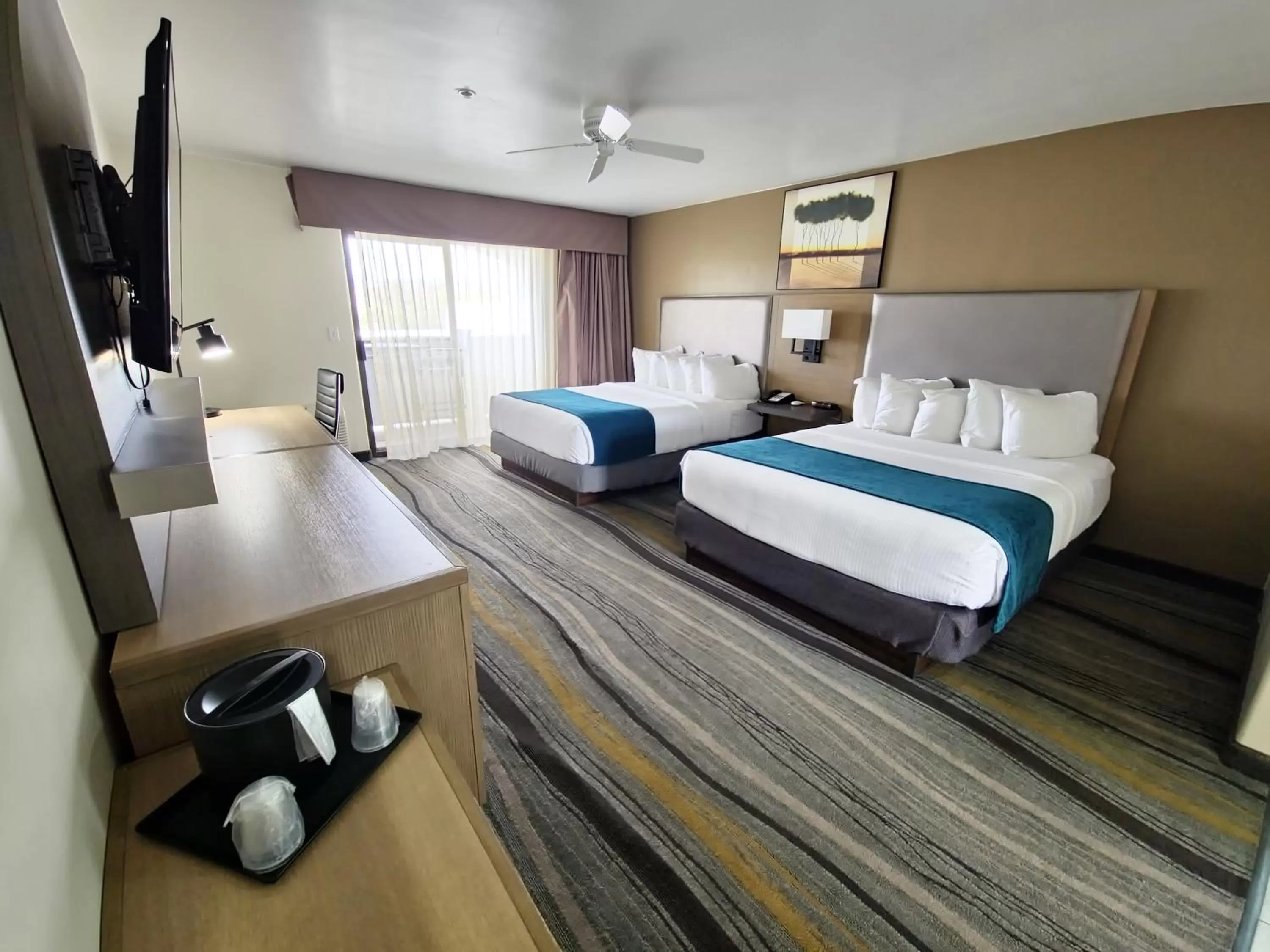 Bed in Los Viajeros Inn