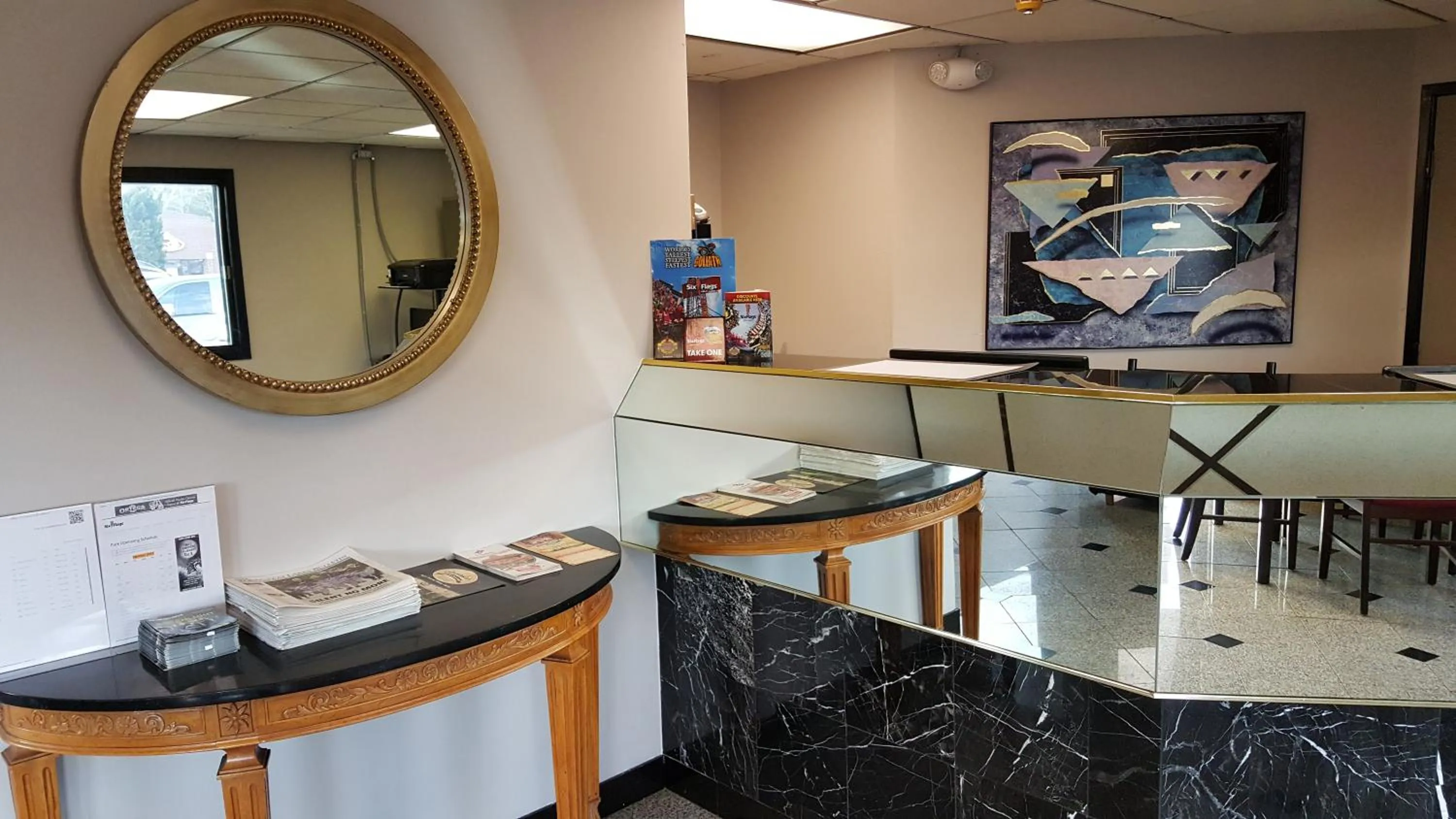 Lobby or reception in Gurnee Motel