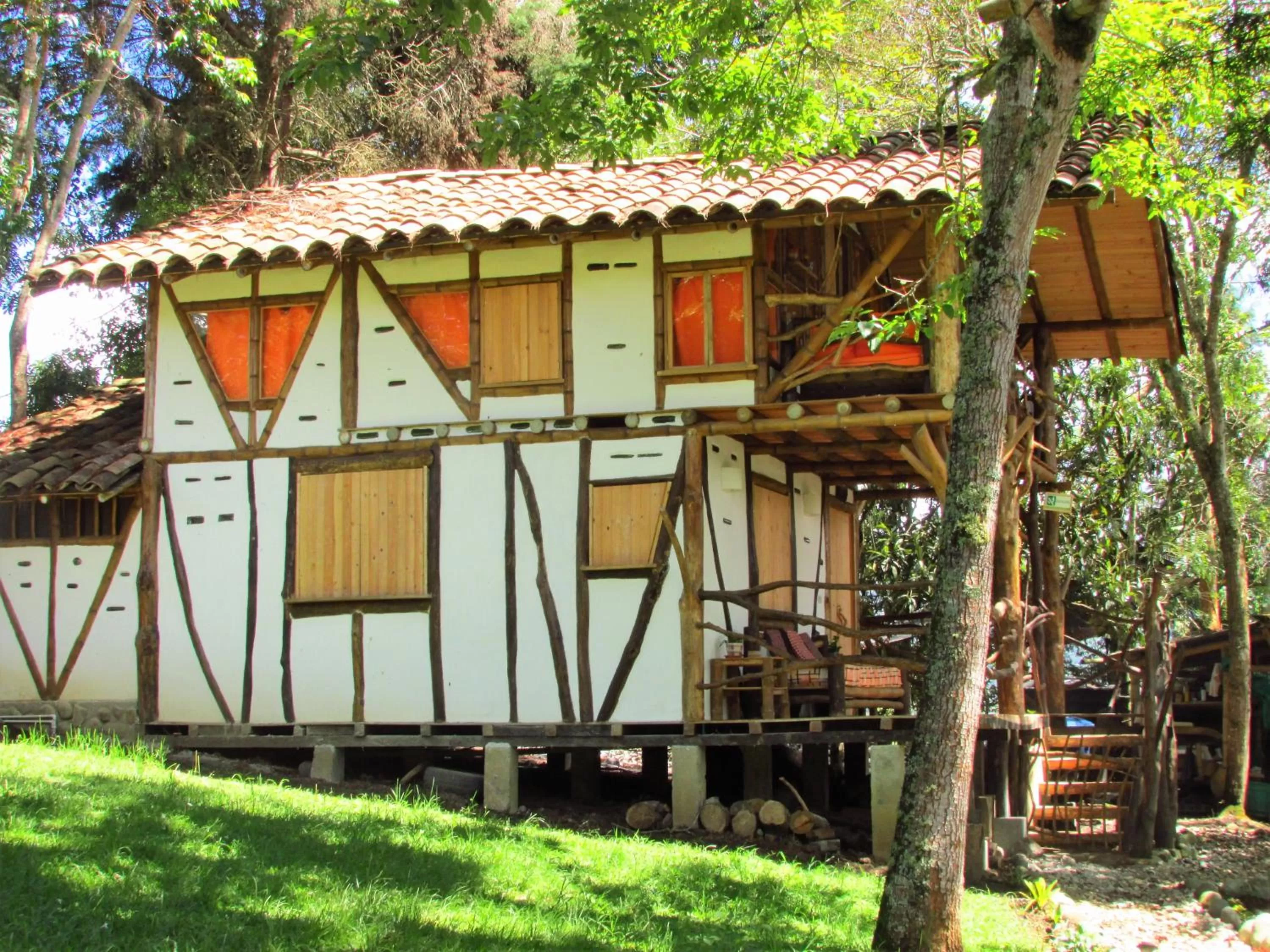 Off site, Property Building in Hotel La Casa de Francois