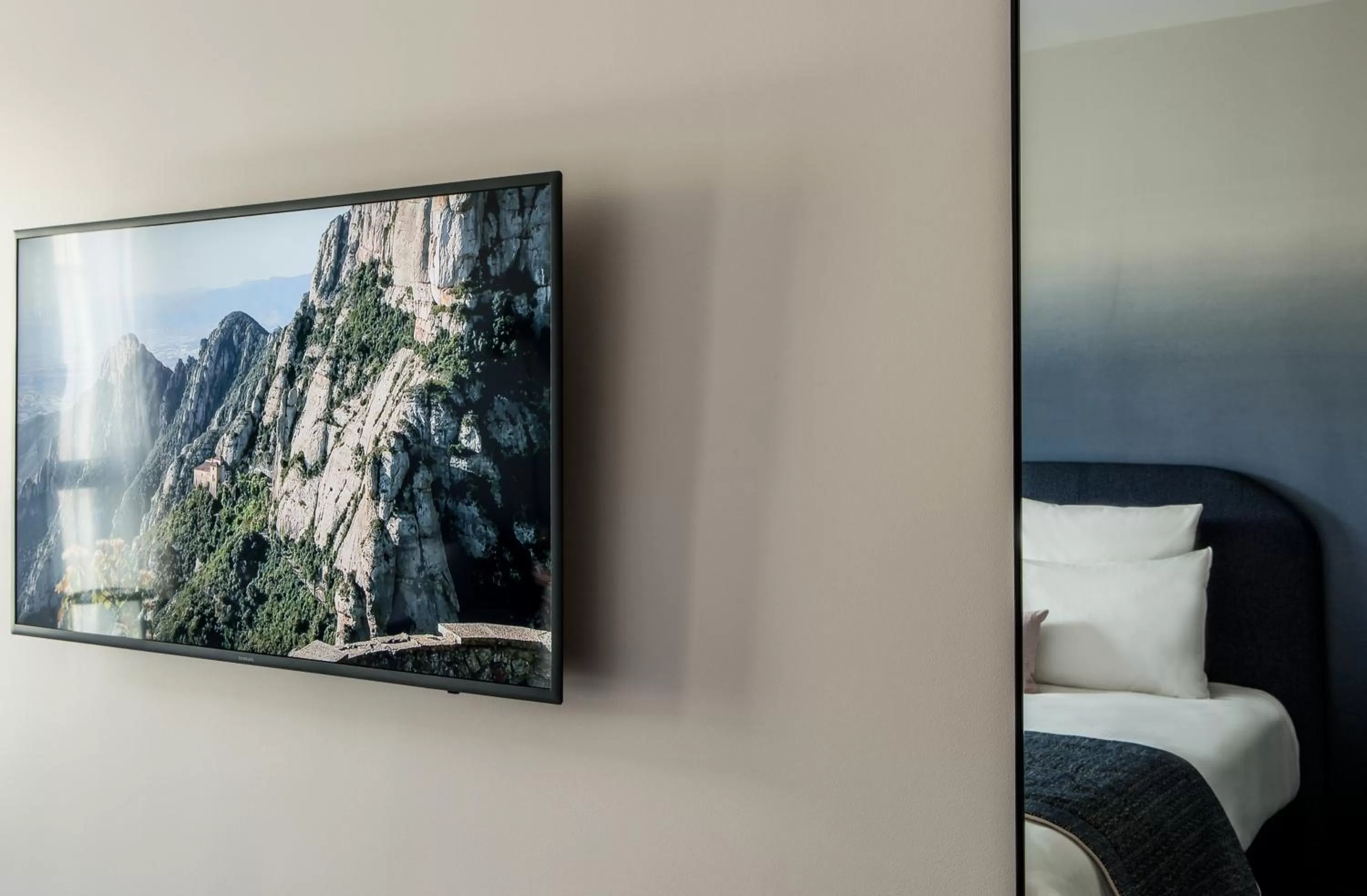 TV and multimedia in L'Imprimerie Hôtel