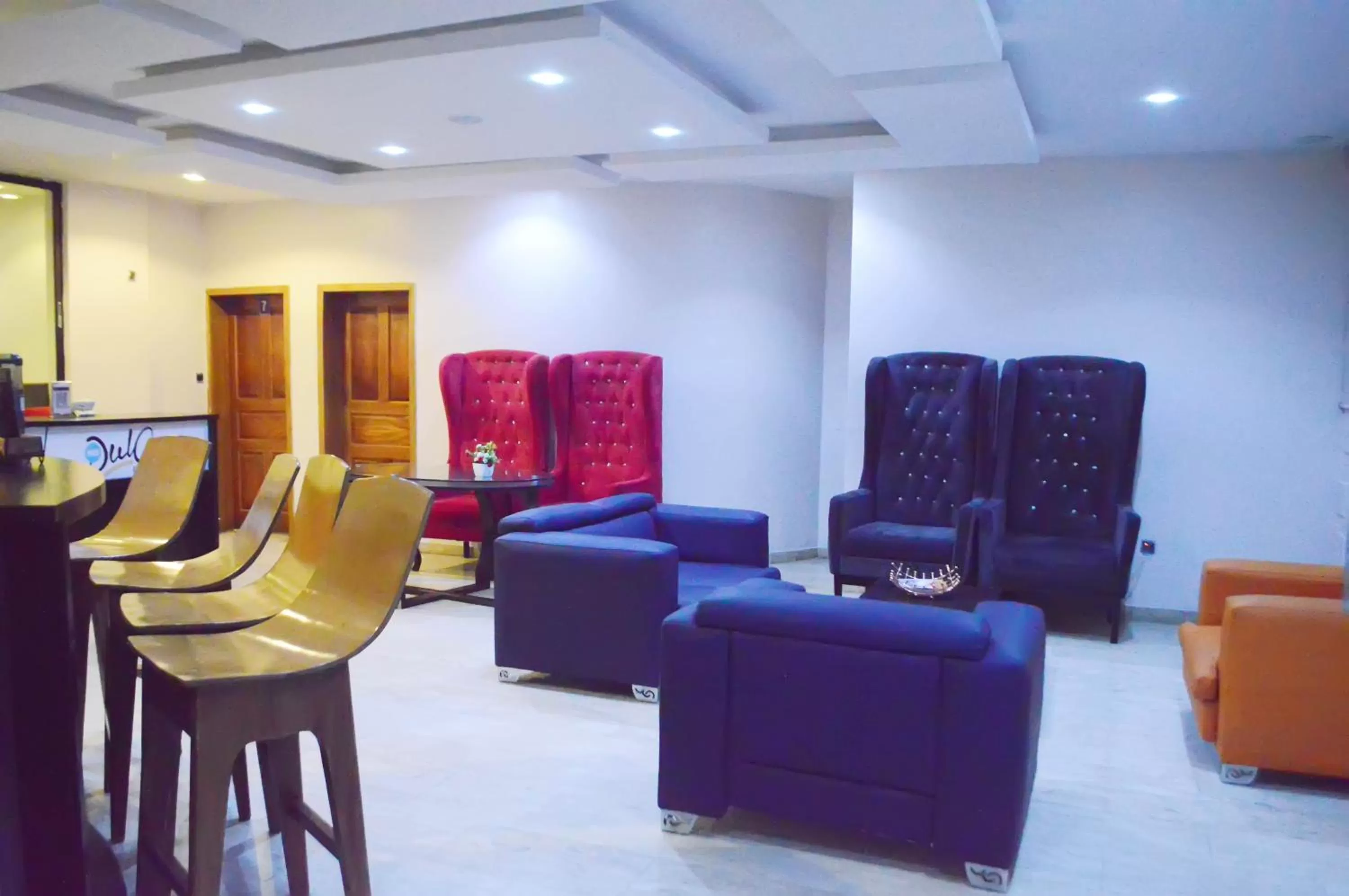 Seating Area in HIS Dulce Apartments