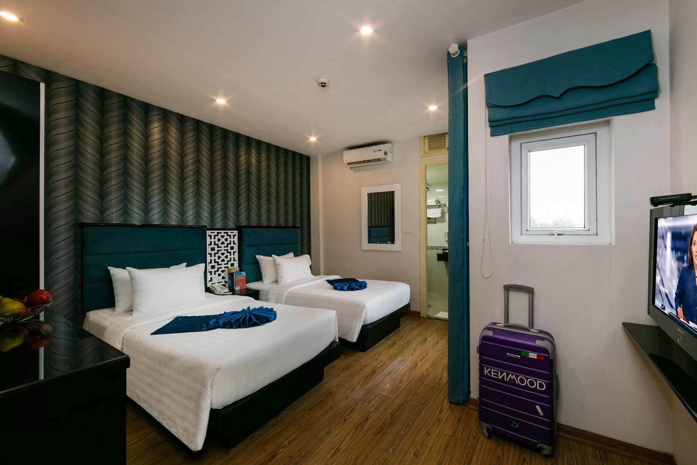 Bed in Diamond Legend Hotel