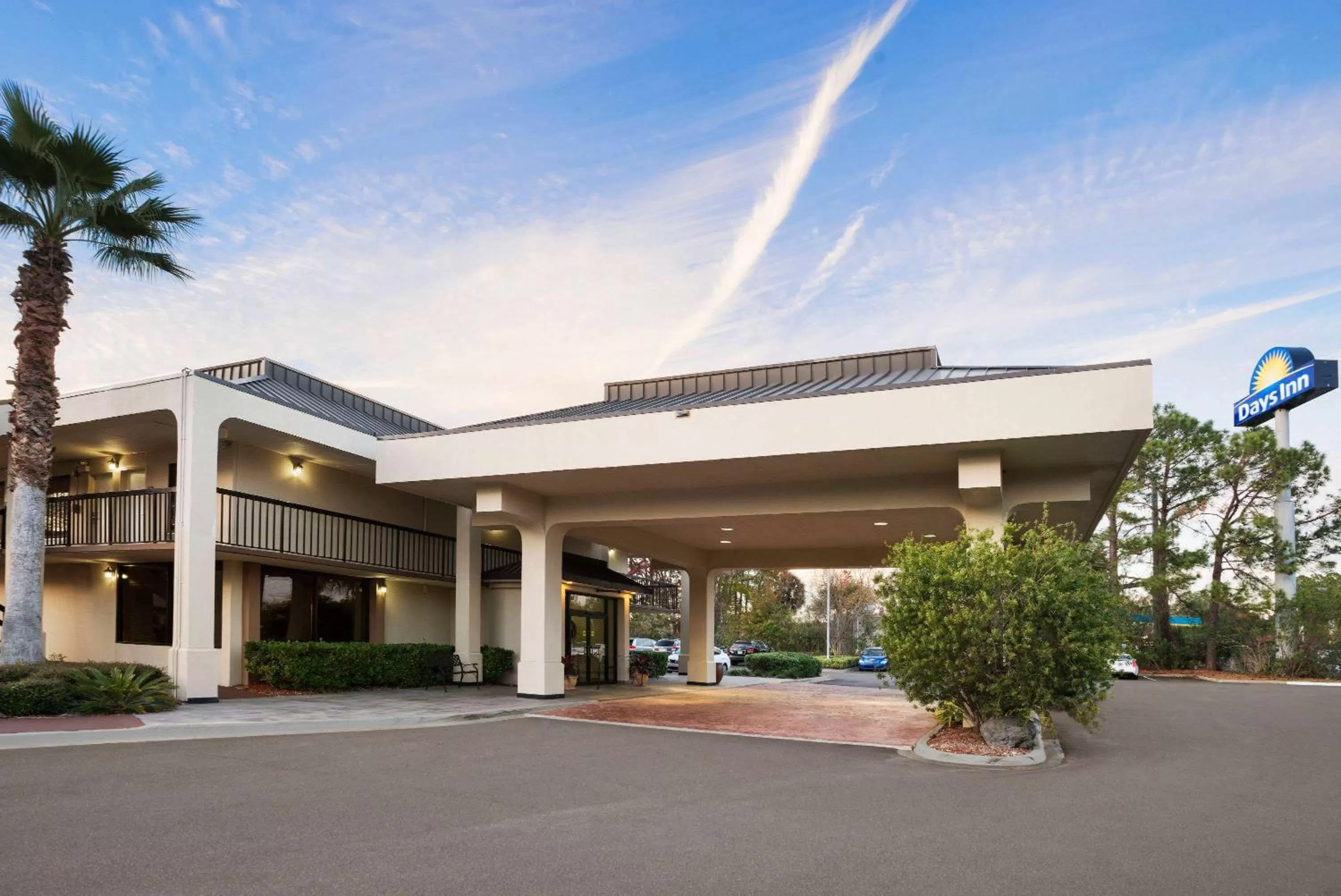 Property building in Days Inn by Wyndham Jacksonville Airport