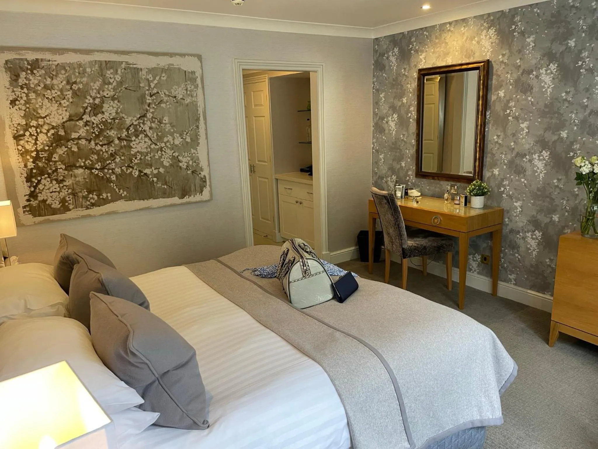 Bed in Rowhill Grange Hotel & Utopia Spa