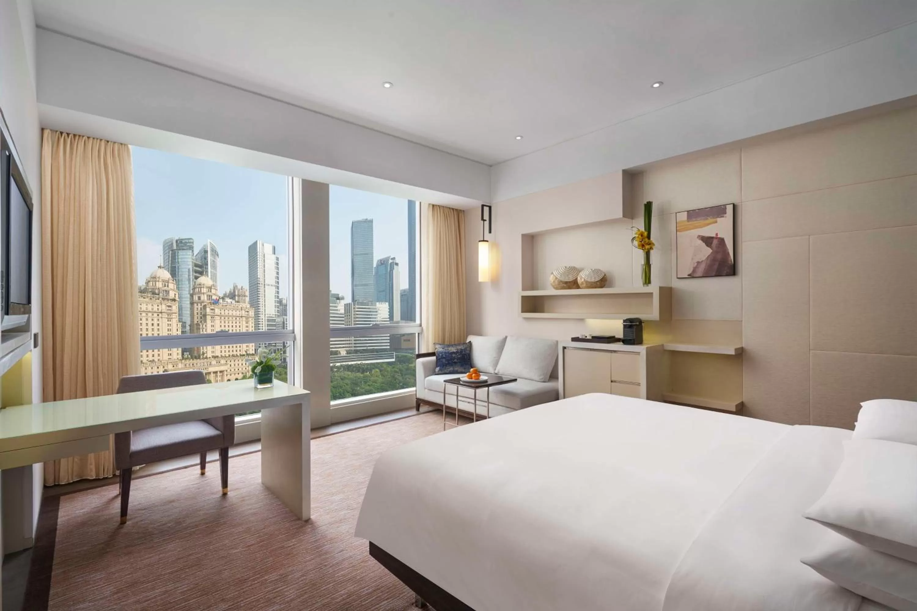 Bedroom, Bed in Grand Hyatt Guangzhou