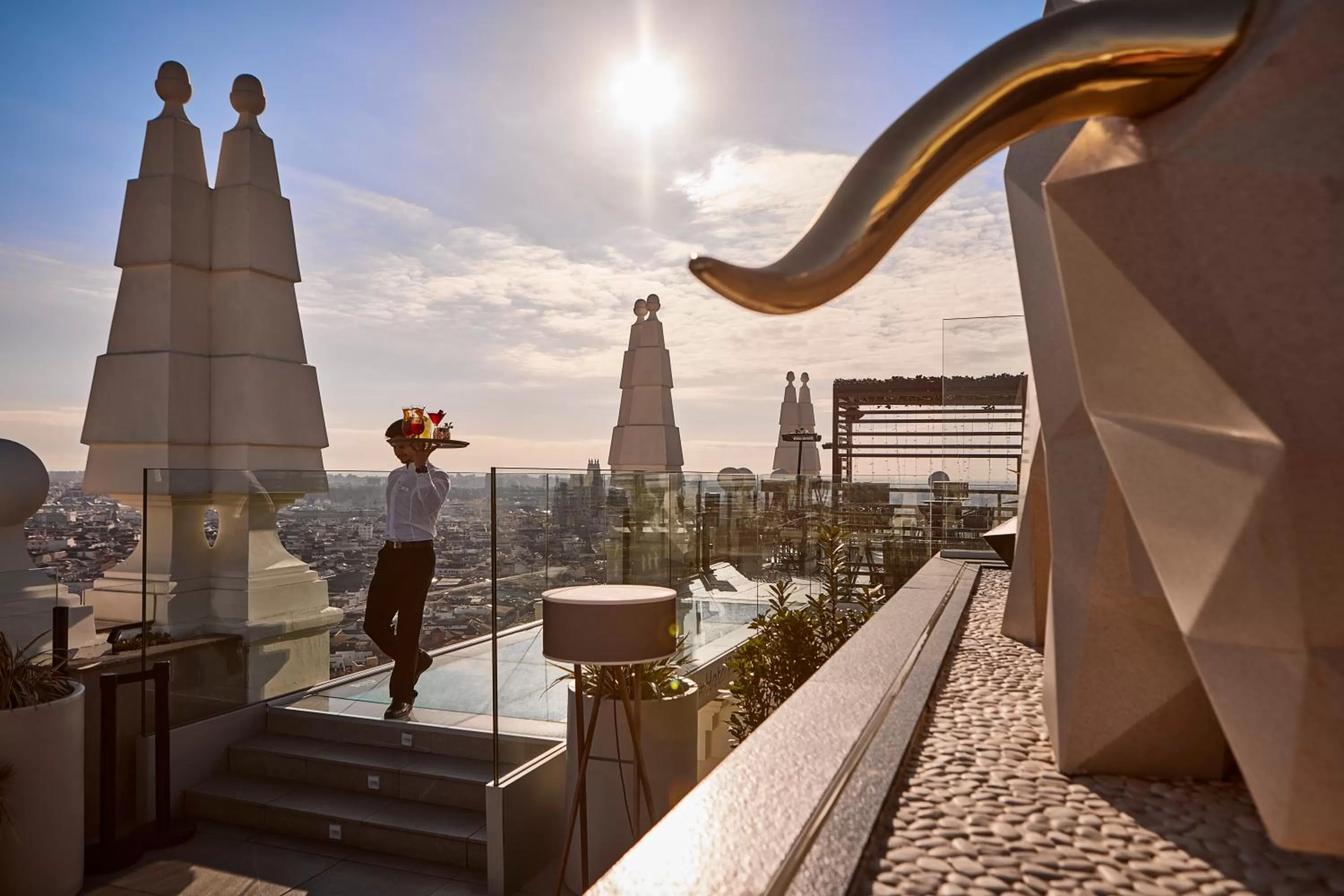 Lounge or bar in Riu Plaza España