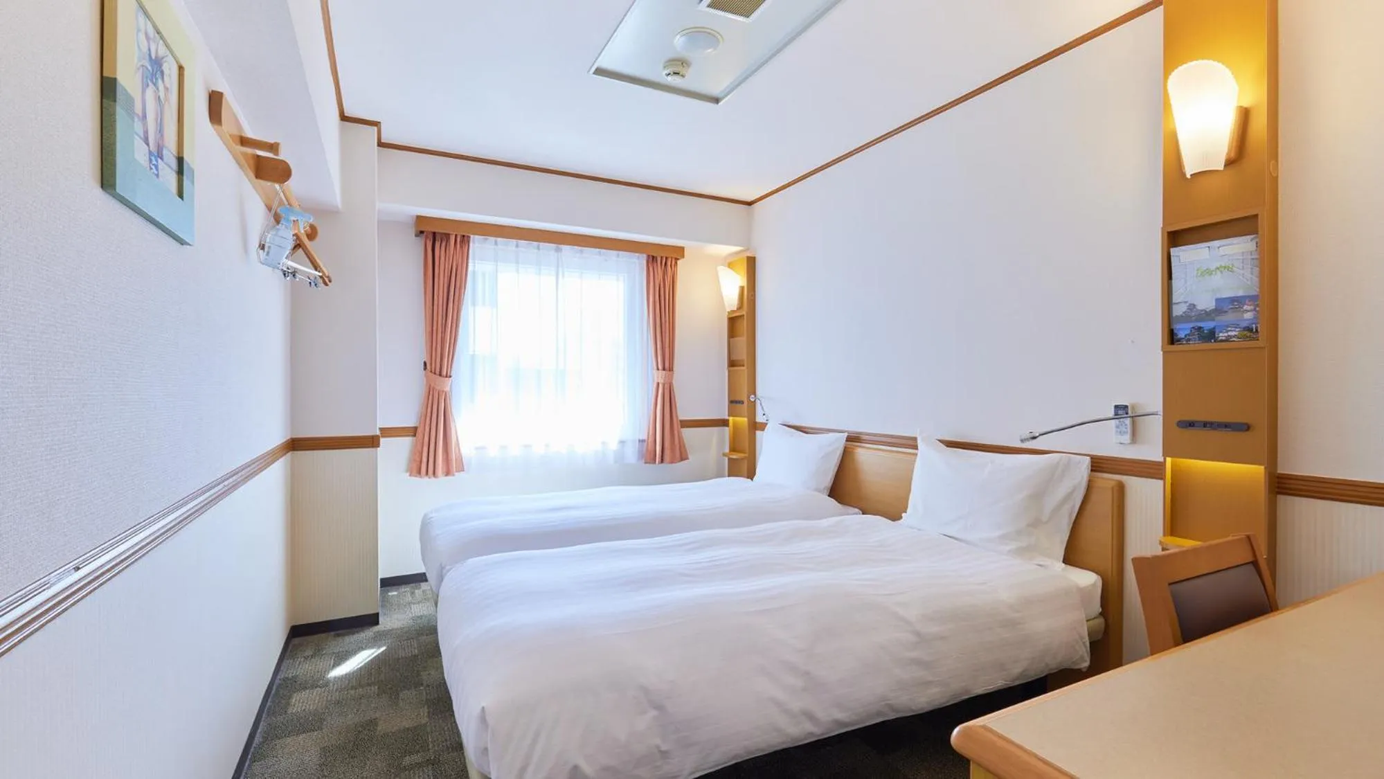 Standard Twin Room - Non-Smoking in Toyoko Inn Chubu International Airport No1