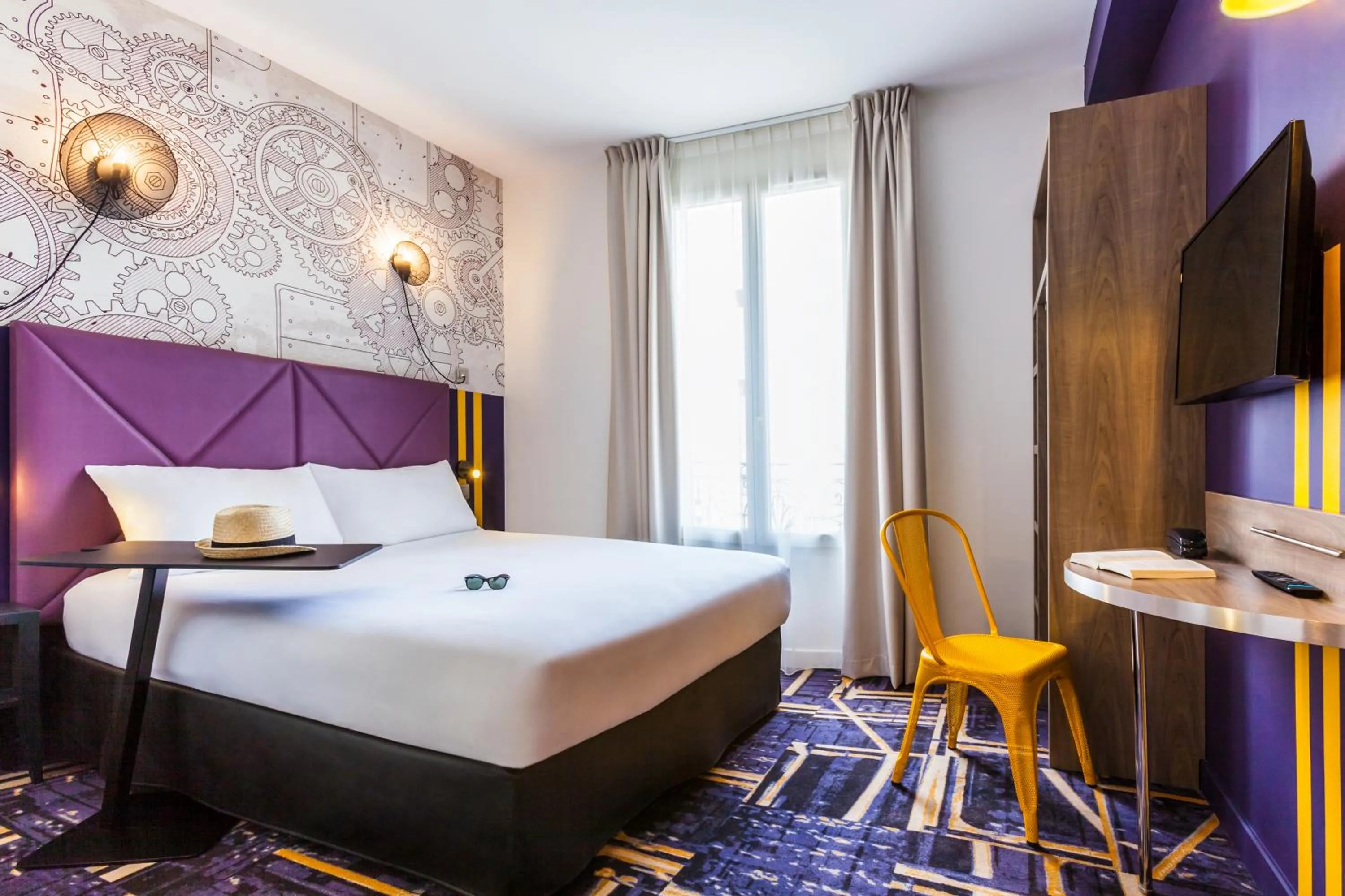 Bedroom, Bed in ibis Styles Paris Mairie De Clichy