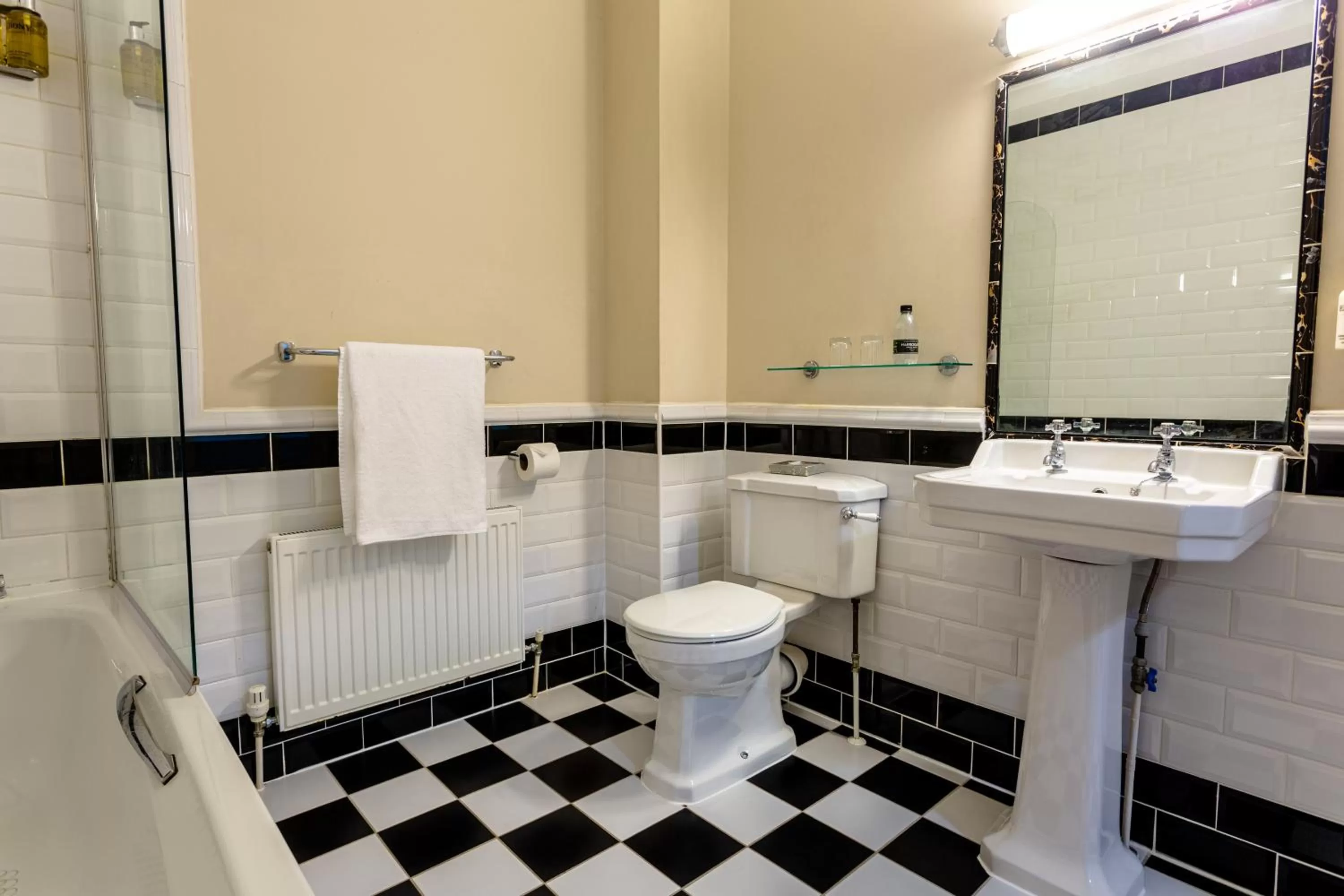 Bedroom in Woodland Manor Hotel