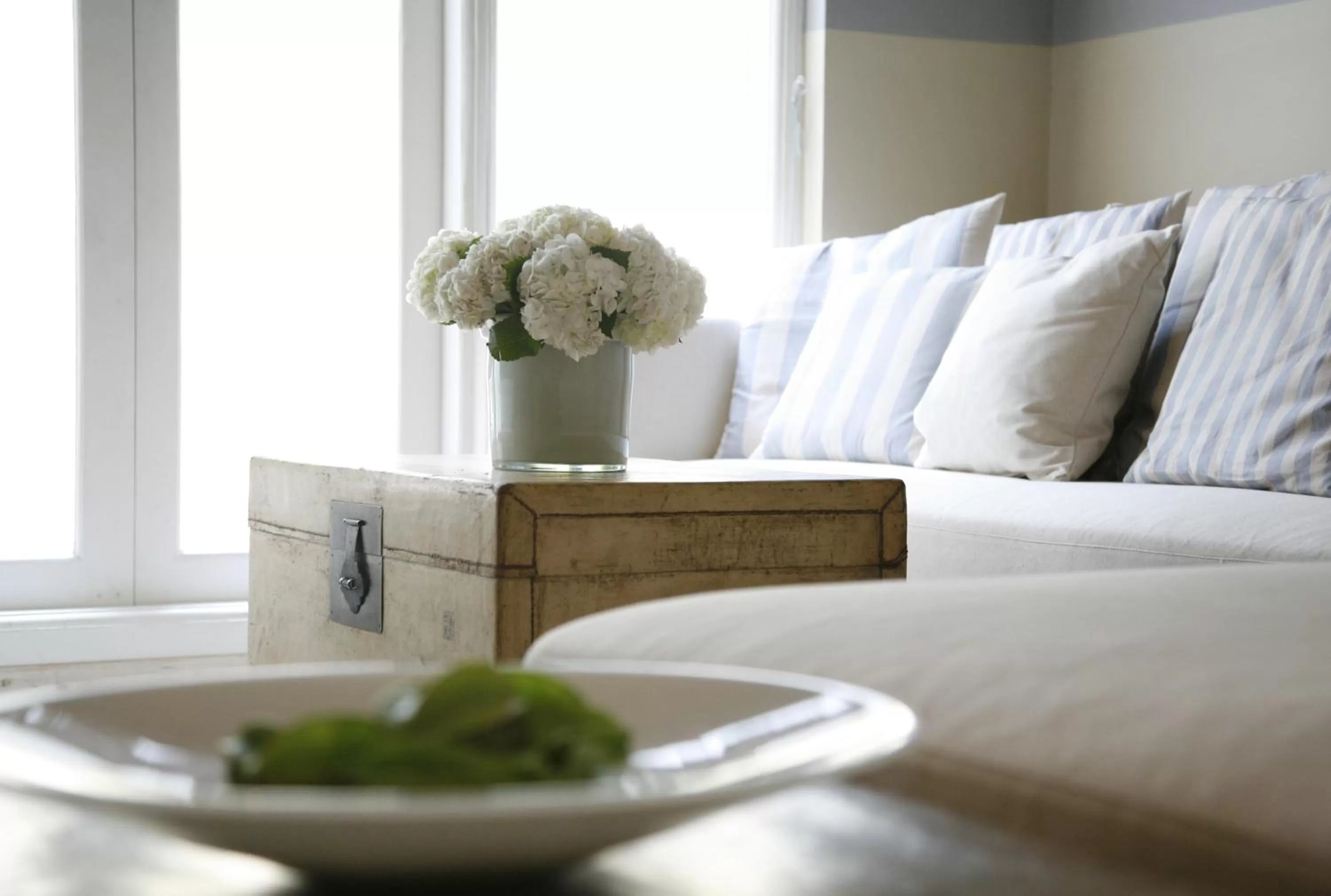 Day, Bed in Paradise Road Tintagel Colombo