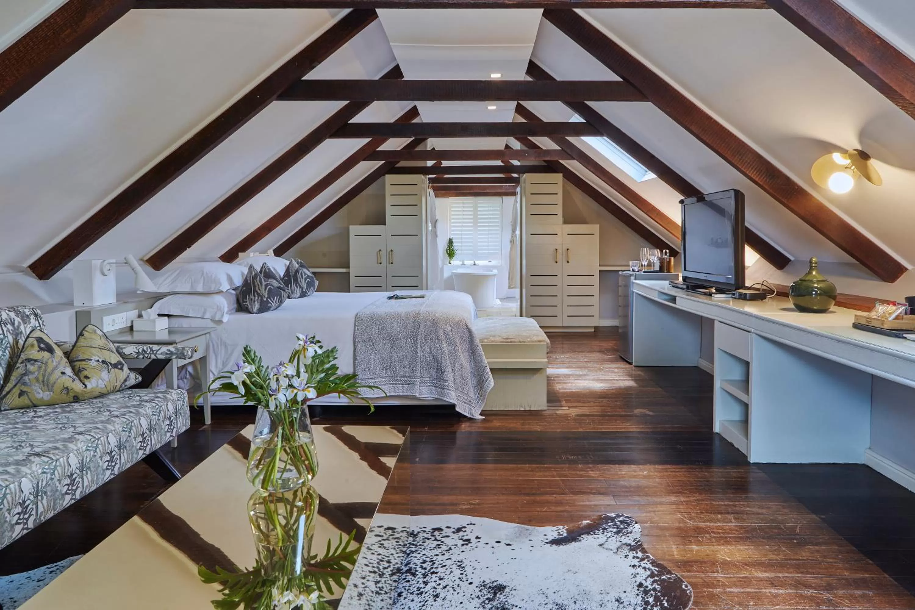 Bedroom, Bed in The Robertson Small Hotel and Spa by The Living Journey Collection