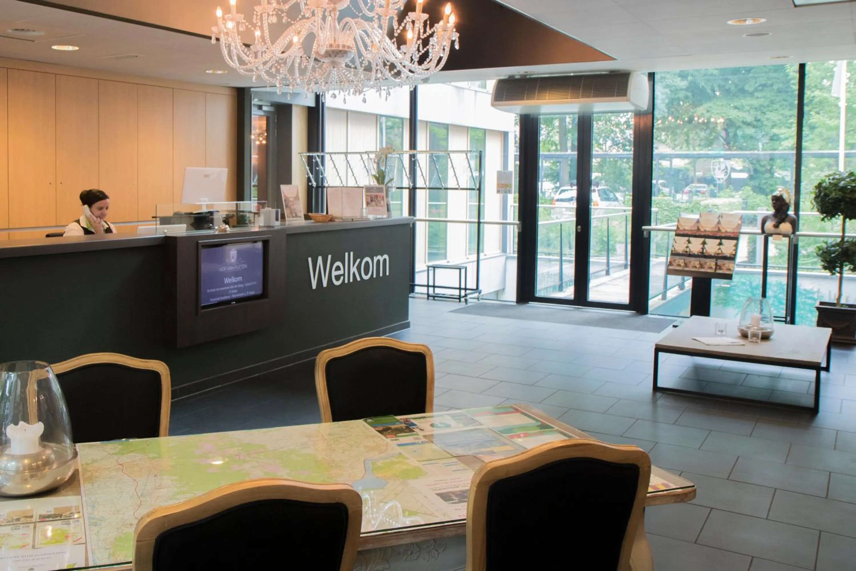Lobby or reception in Hof van Putten