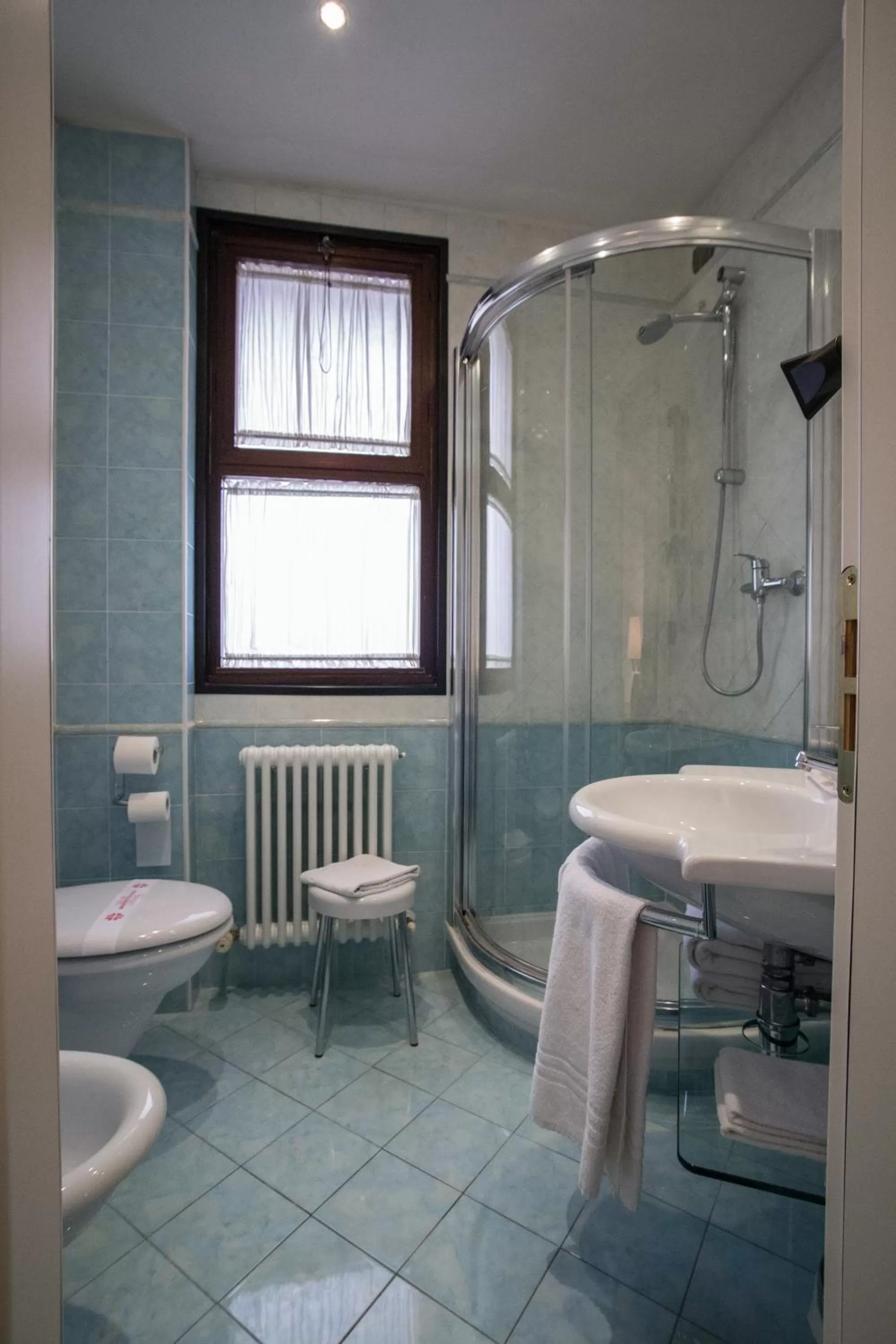 Toilet, Bathroom in Hotel Augustus