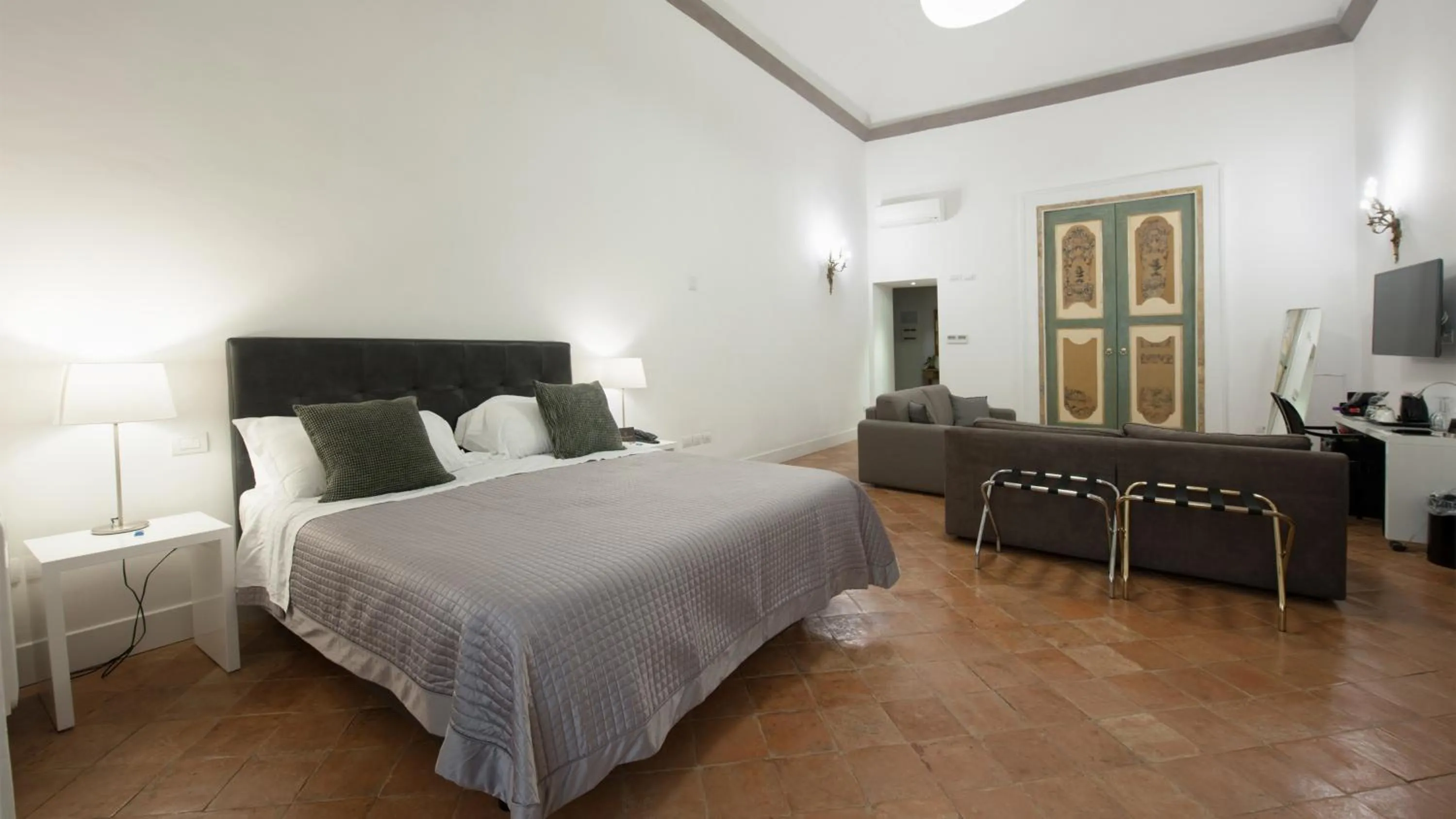 Bed in Santa Chiara Boutique Hotel