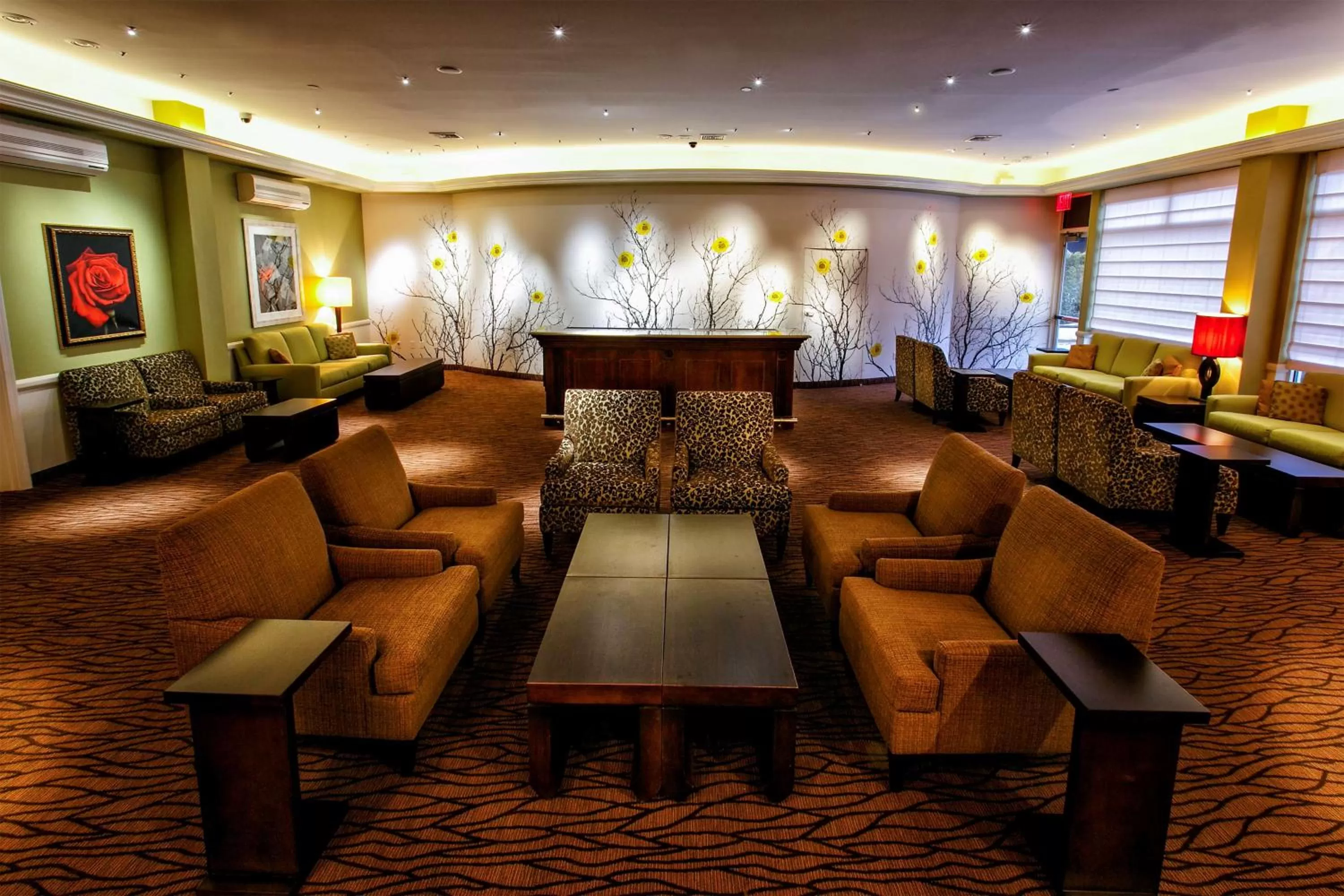 Lobby or reception in Hilton Garden Inn New York/Staten Island