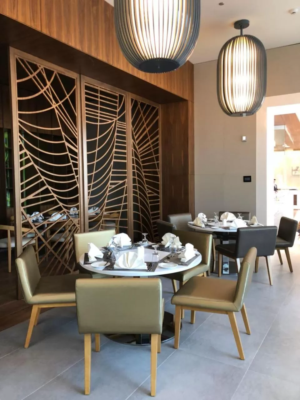 Restaurant/places to eat in Novotel Jazan