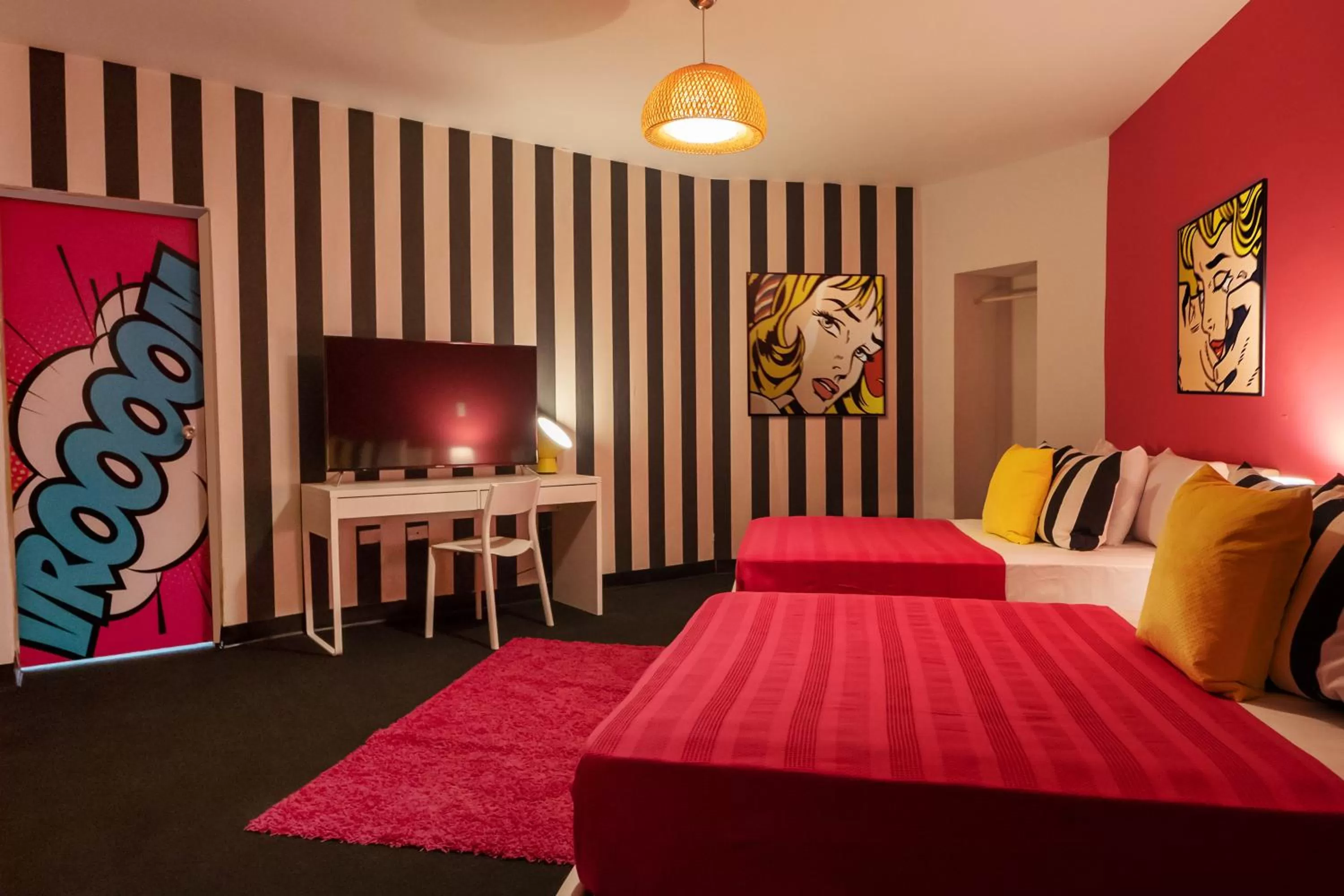 Bed in The Fox Hotel