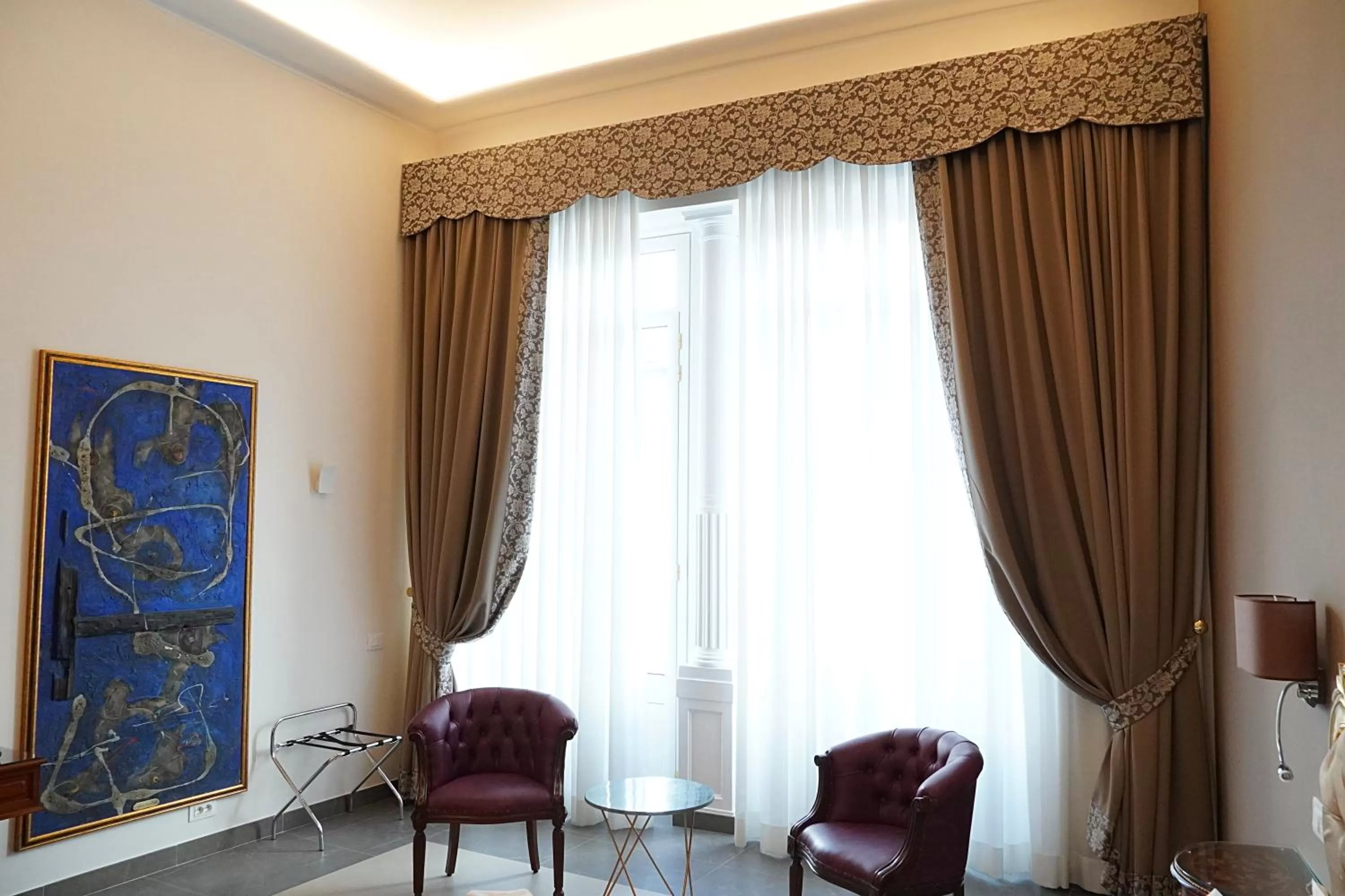 Photo of the whole room in Hotel Art Resort Galleria Umberto