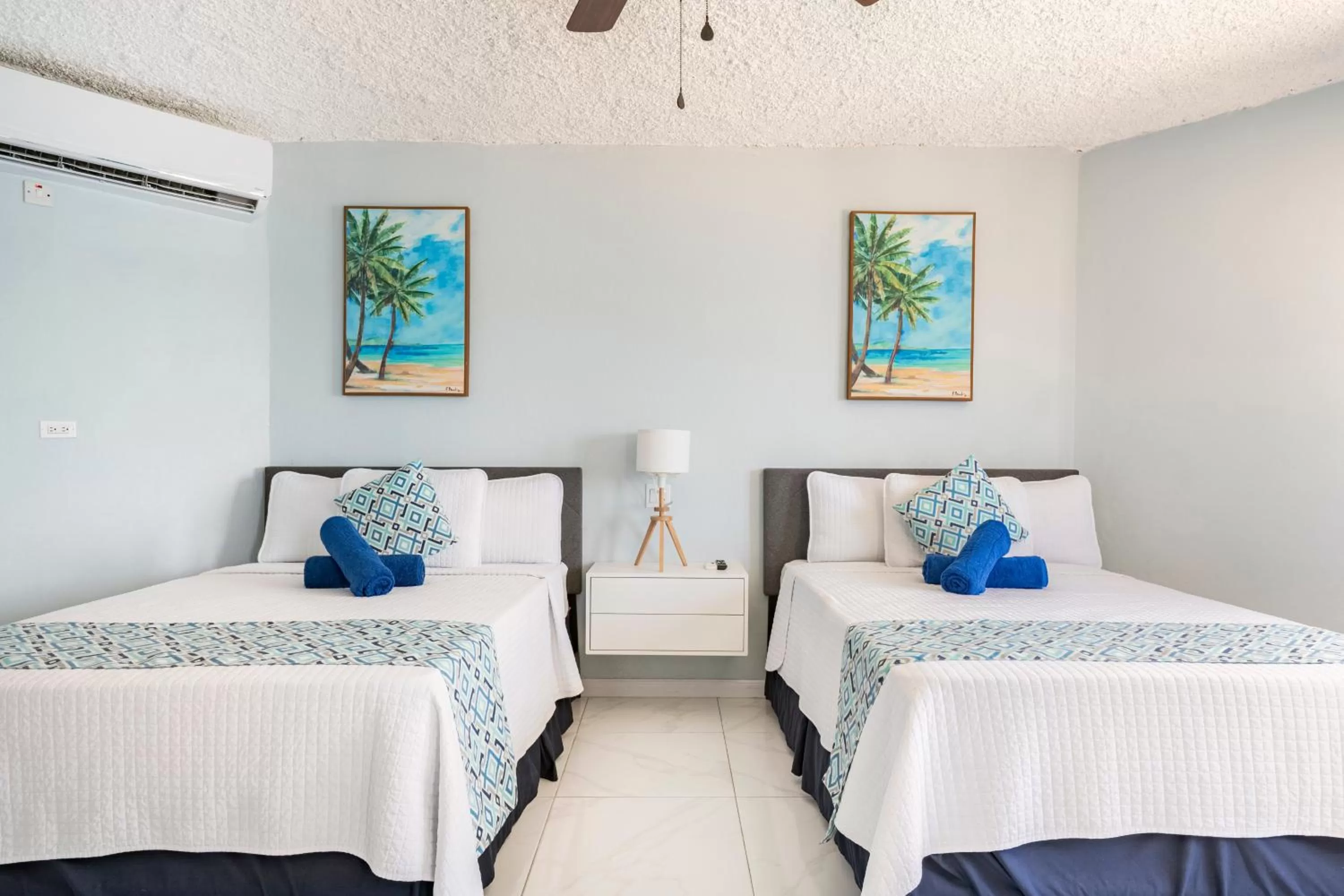 Bedroom, Bed in Luxe Beach Resort