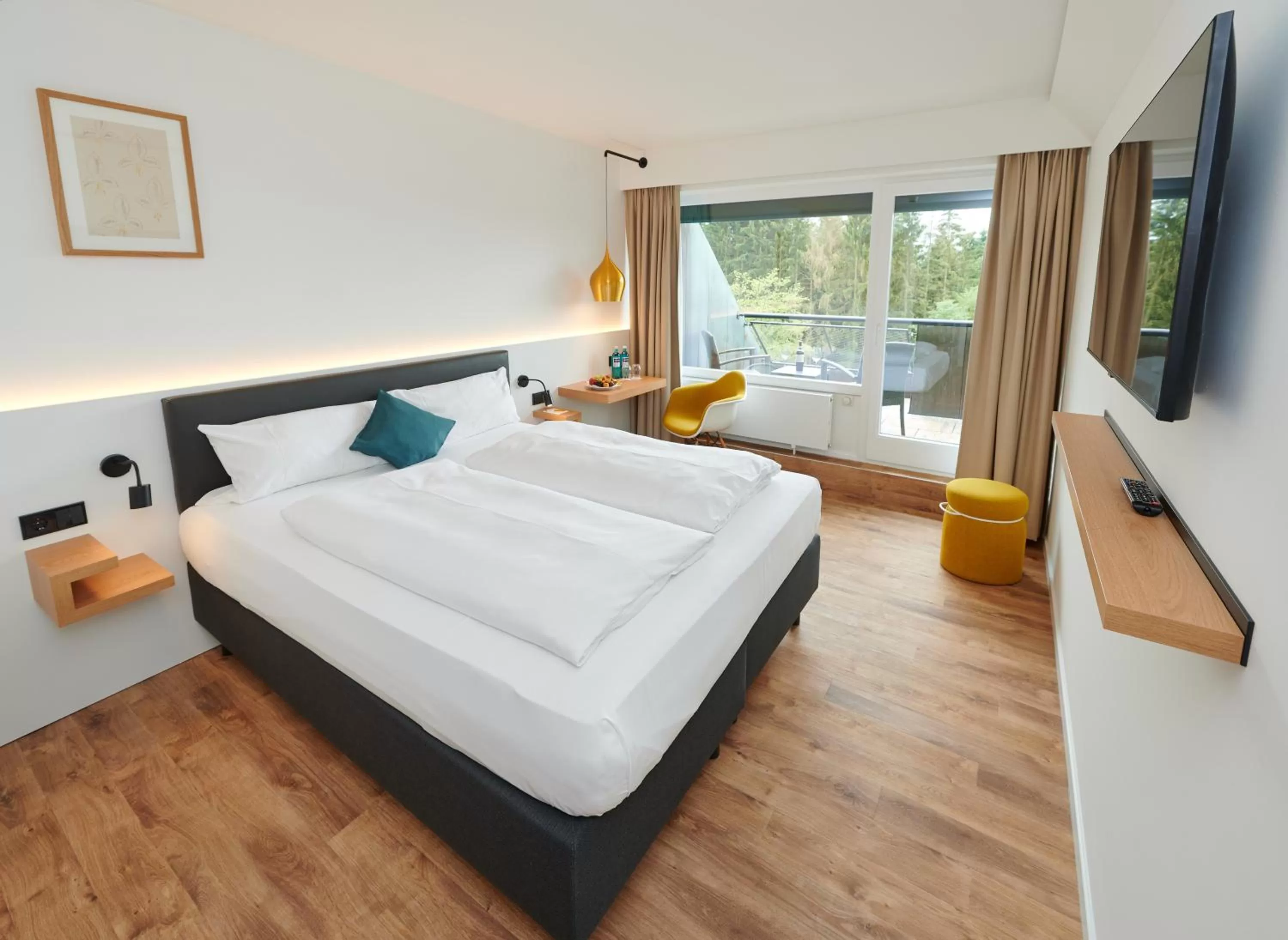 Photo of the whole room, Bed in Collegium Glashütten