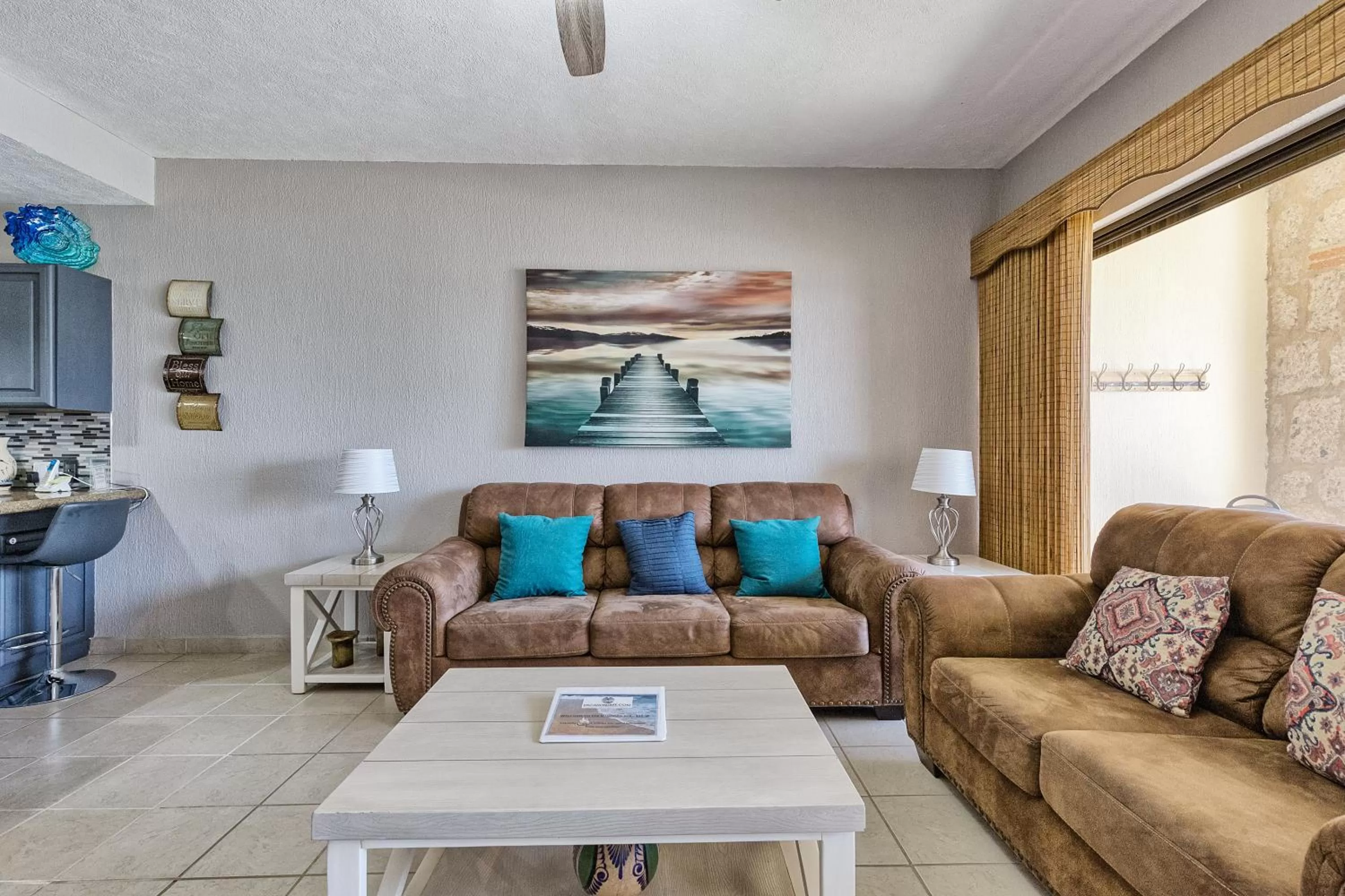 Living room in Sonoran Sea 310-W - Modern 1 bedroom