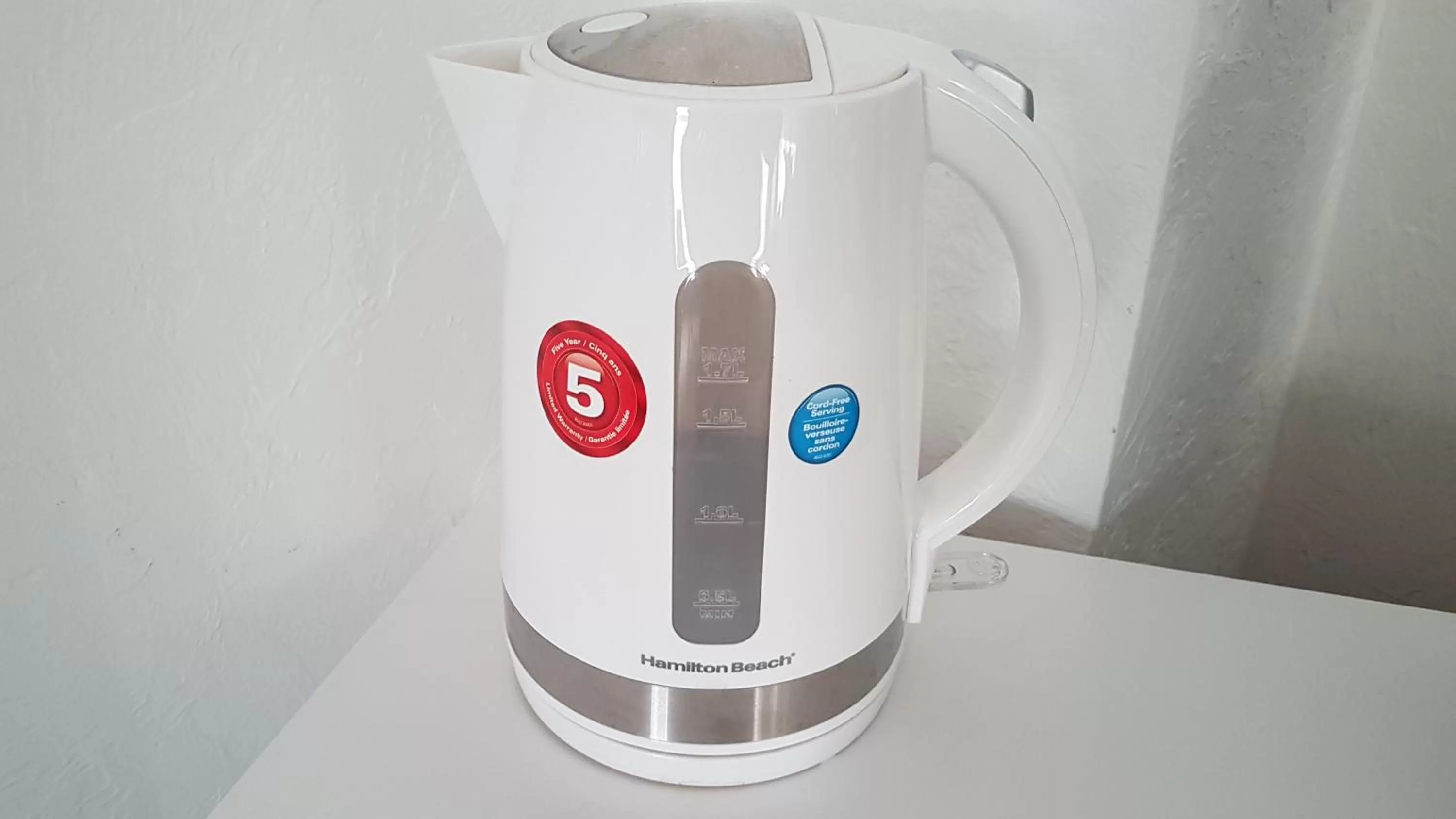 Coffee/tea facilities in Executive Suites