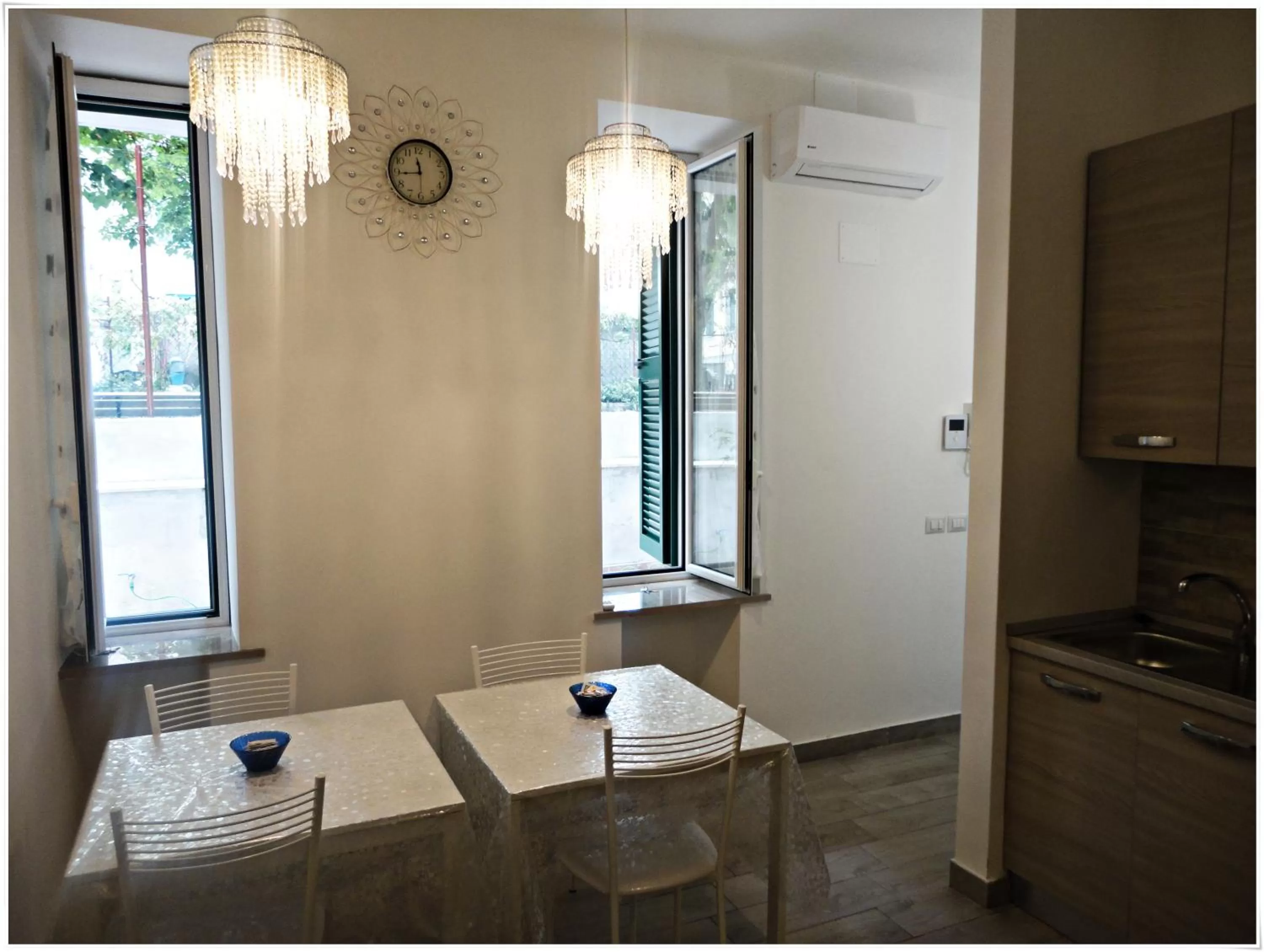 Dining area in LunaBlù