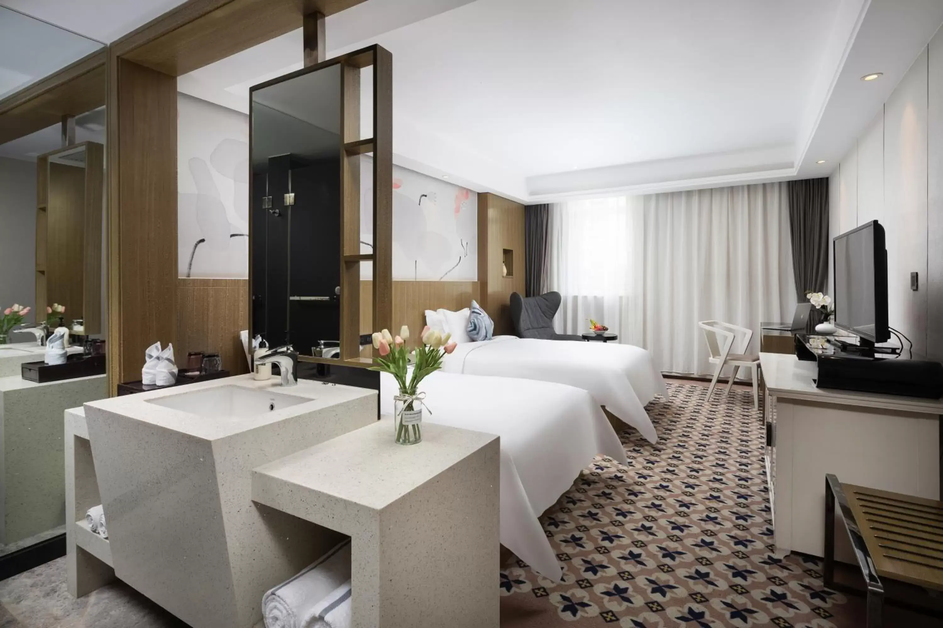 Deluxe Twin Room in Paco Hotel Gangding Metro Guangzhou-Free Shuttle Bus Service for Cantonfair 15Oct -4Nov Deluxe Twin Room in Paco Hotel Gangding Metro Guangzhou-Free Shuttle Bus Service for Cantonfair 15Oct -4Nov
