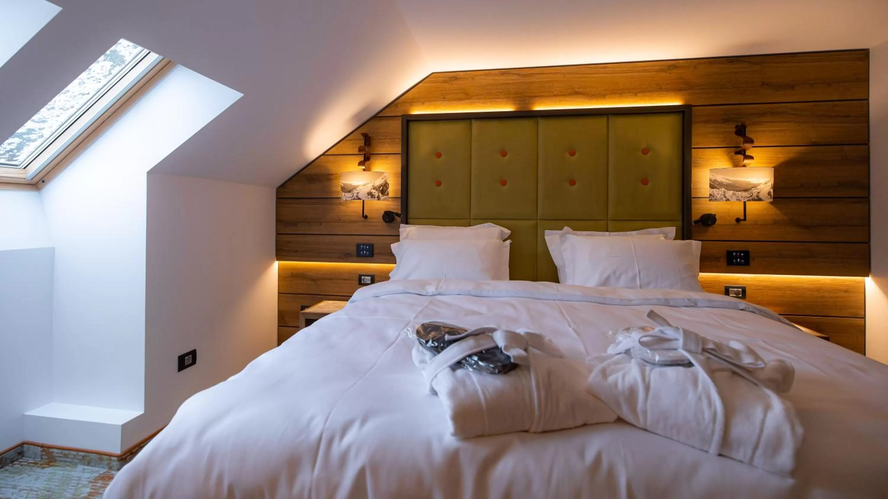 Bed in Hotel Belmont & Spa