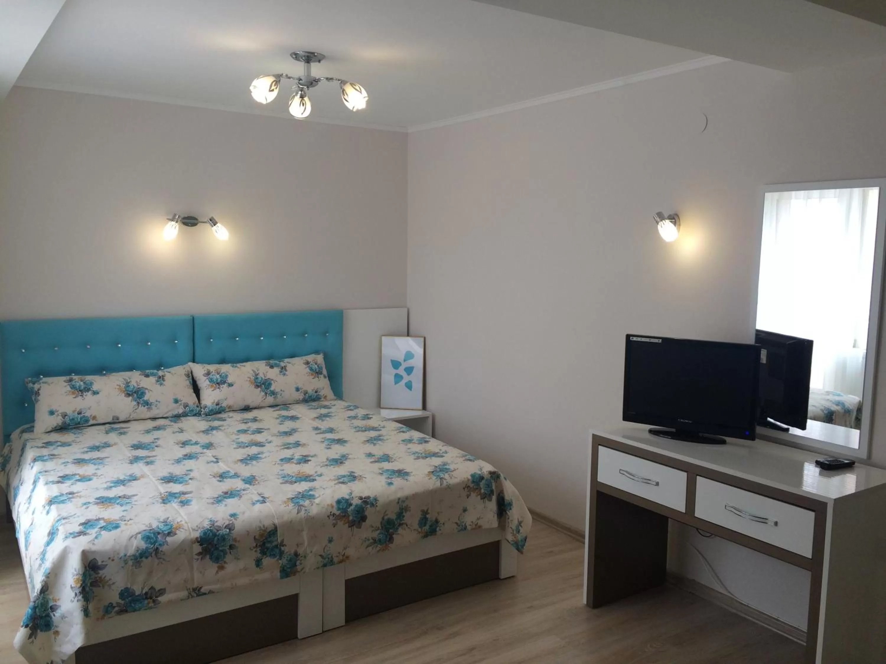 Photo of the whole room, Bed in White Rose Family Guest House